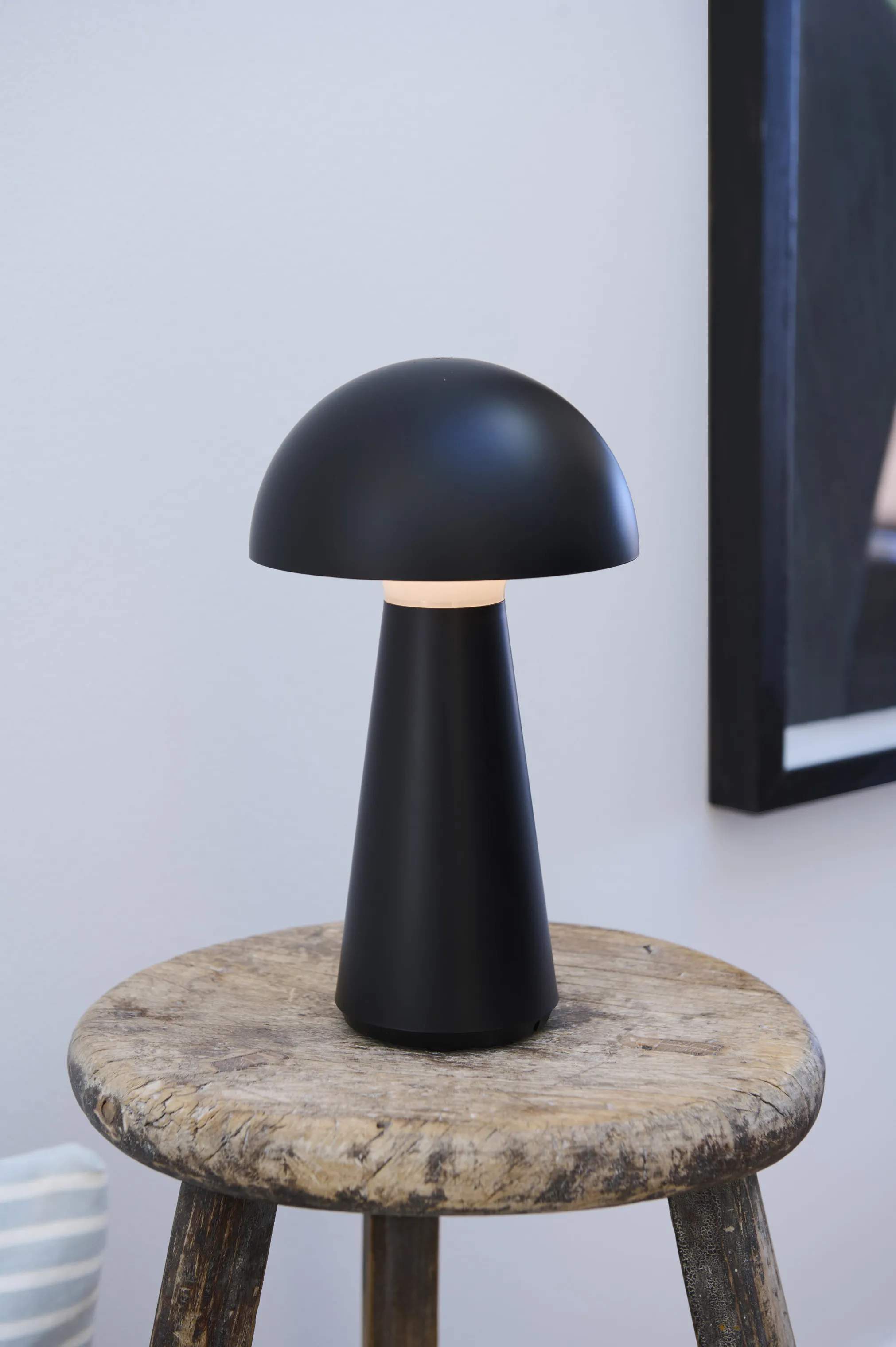 Sirius Bordlamper Sam Genopladelig Bordlampe i Sort, 3