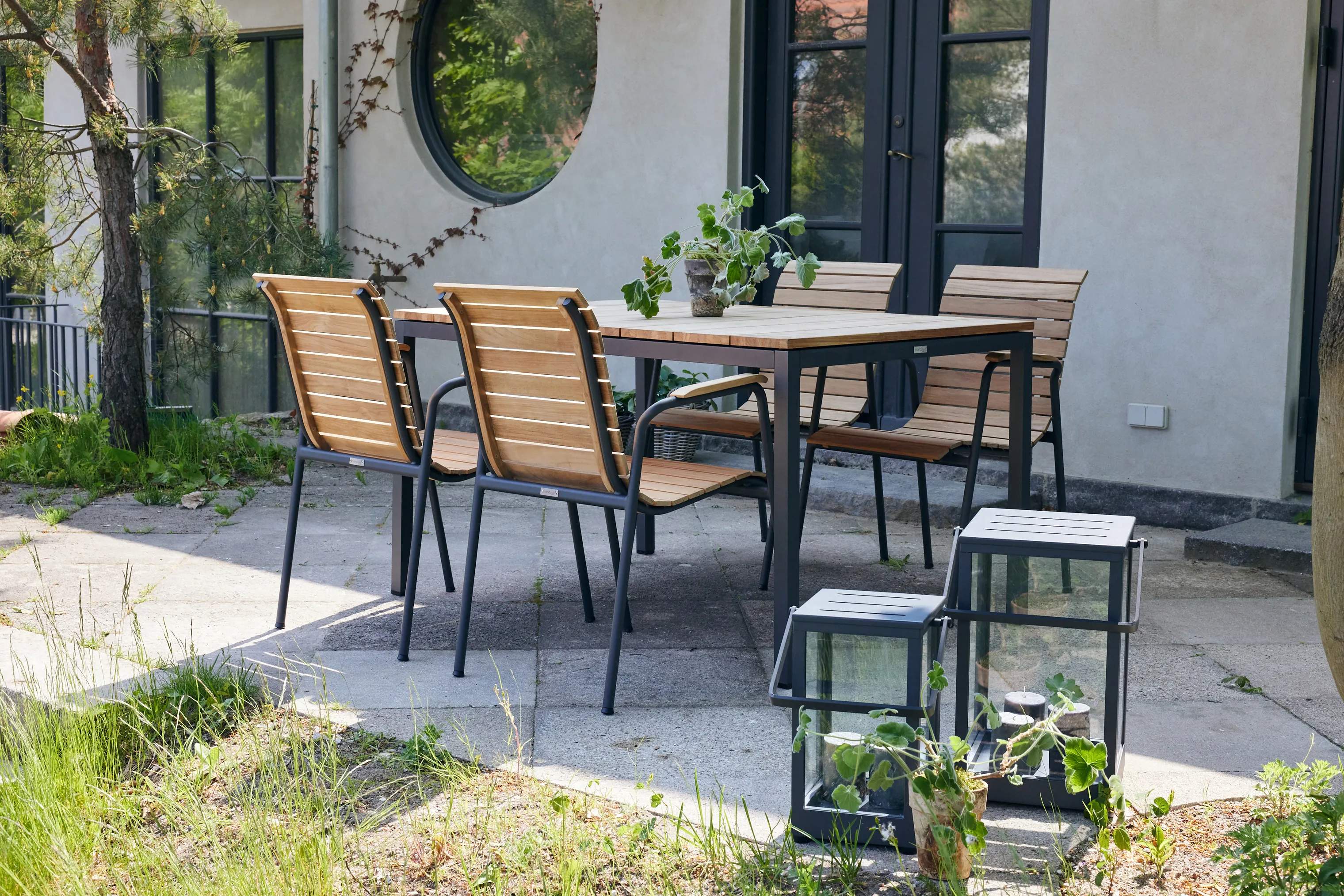 Mandalay Havemøbelsæt Toscana & Bellevue Havemøbelsæt - 5 dele i Antracit/Teak, 1 bord (L 132 cm) og 4 stole, 2