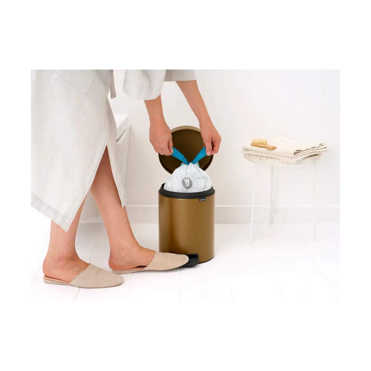 Brabantia Toiletspande NewIcon Pedalspand i Warm Brass, 5 L, 3