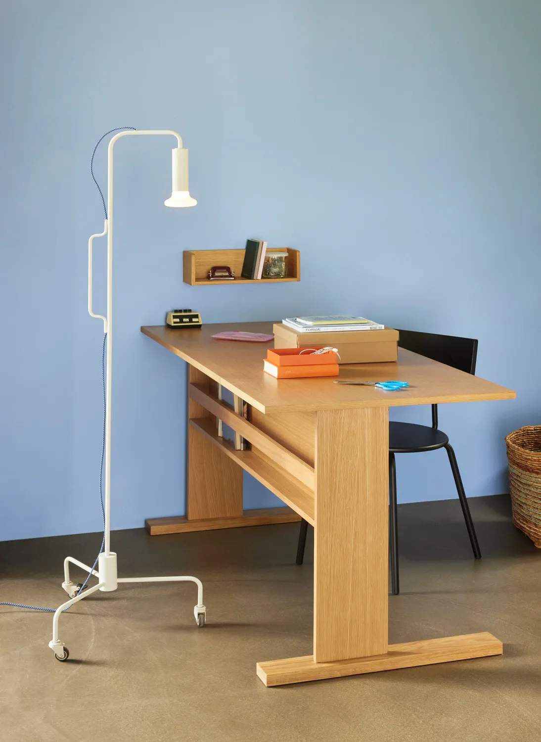 Hübsch Gulvlamper Ido Gulvlampe i Lysegrå, 2