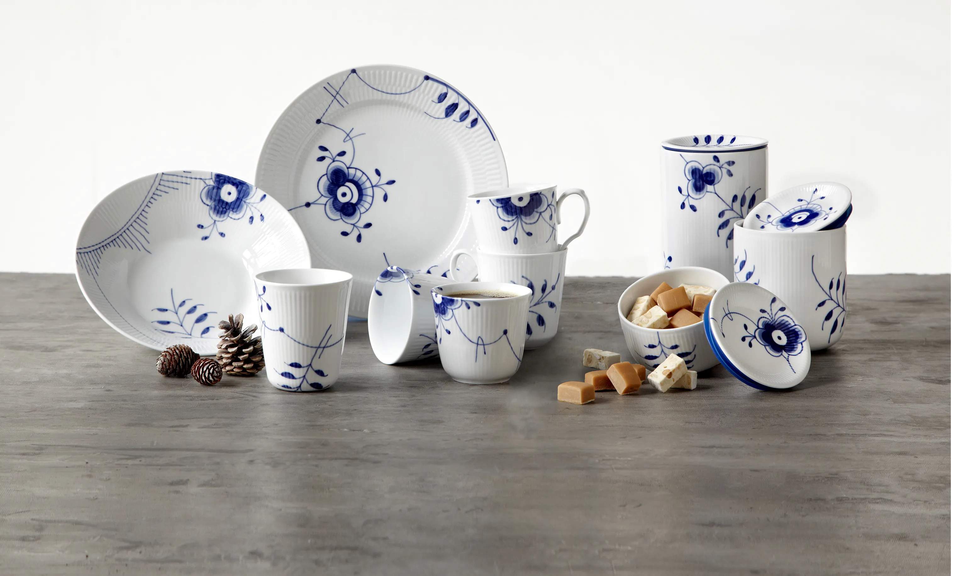 Royal Copenhagen Dybe tallerkener Blå Mega Riflet Dyb Tallerken i 24 cm, 2
