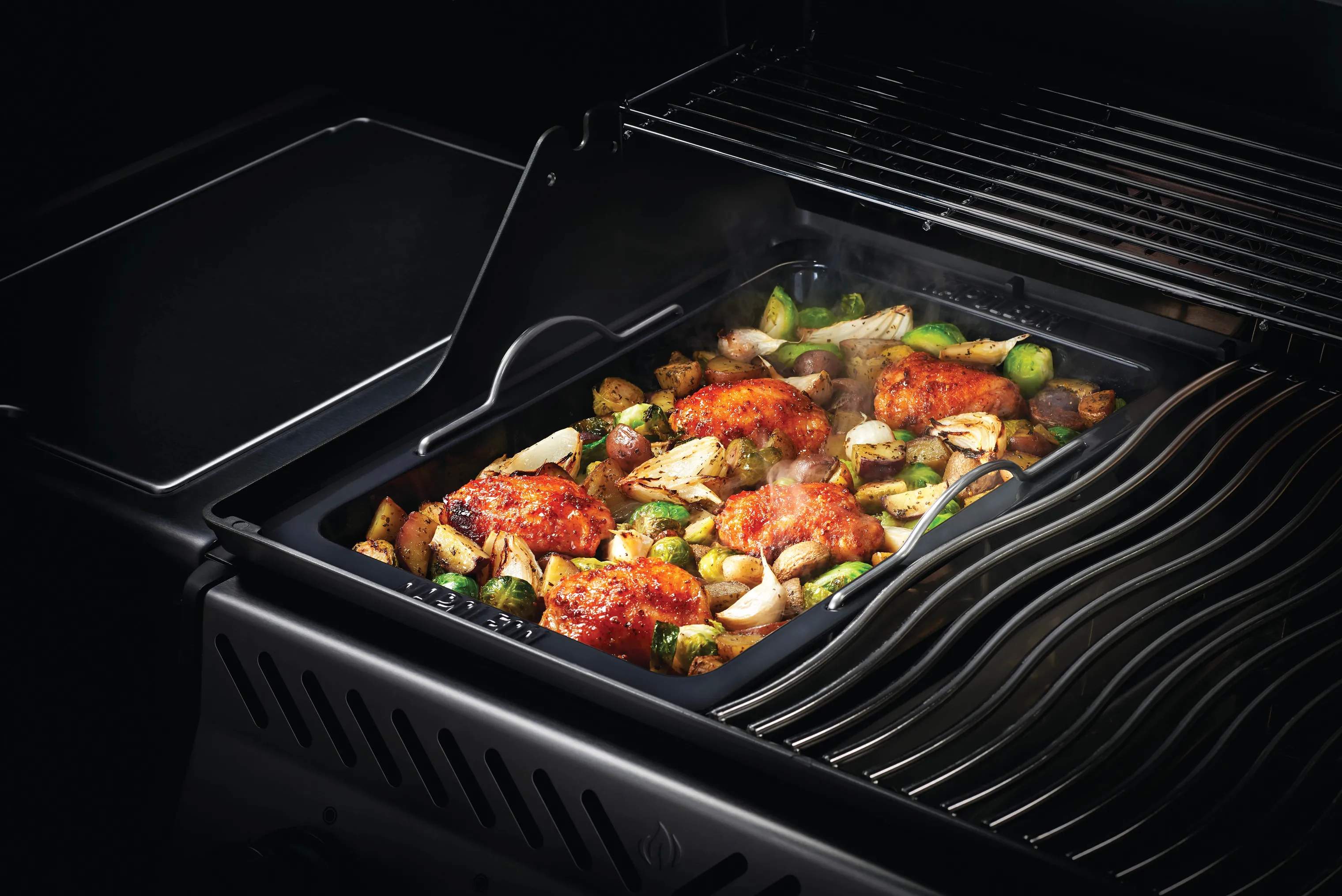 Napoleon Øvrigt grilltilbehør Bradepande Drop-In i Sort, 3,5 cm, 2