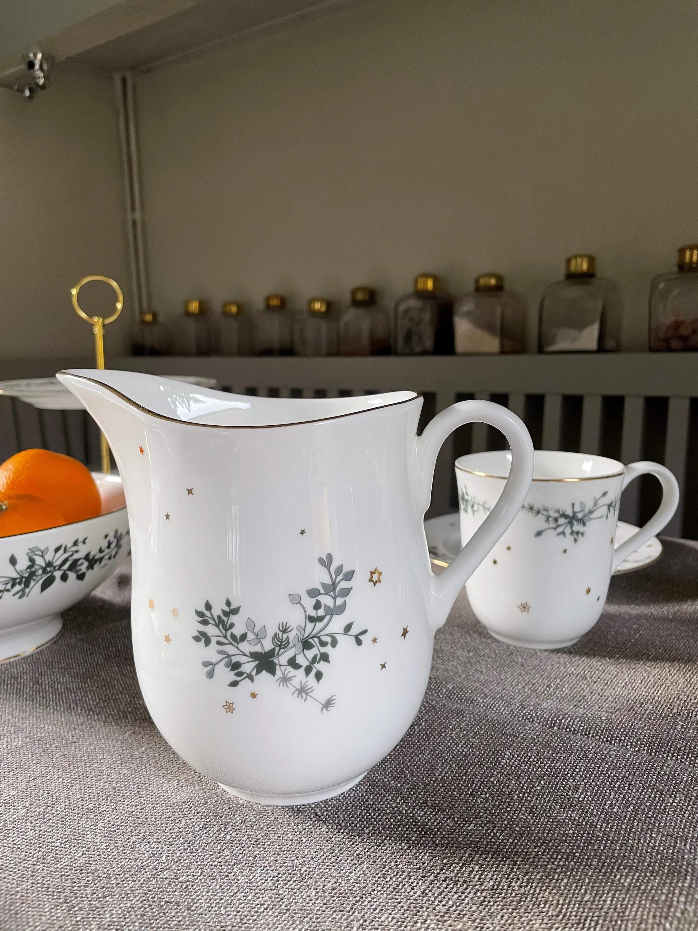 Jette Frölich Design Vinterstjerner Kande - liter Porcelæn - Grøn/guld Imerco