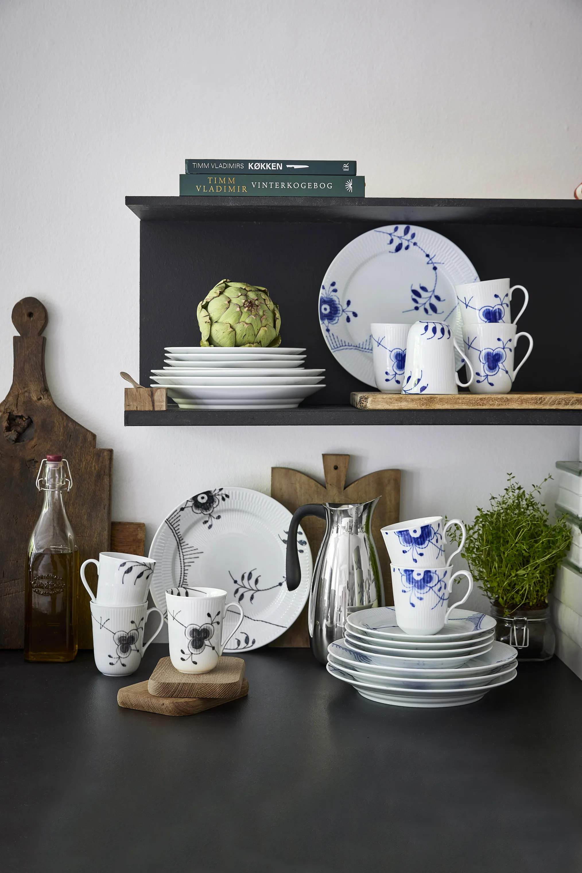Royal Copenhagen Krus og kopper med hank Sort Mega Riflet Krus - 2 stk. i 33 cl, 36 cl, 3