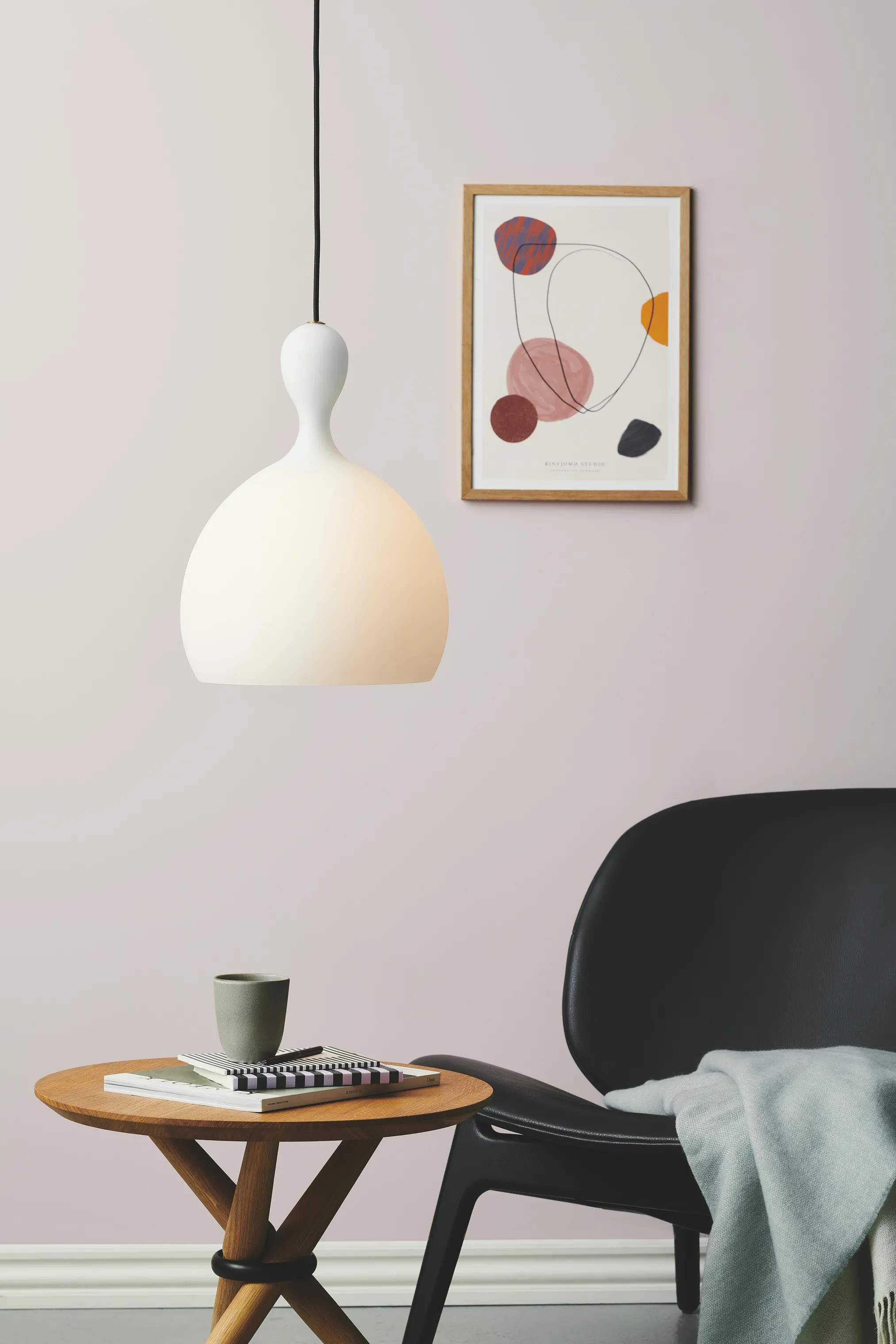 Halo Design Pendler Dueodde Pendel i Opal, 24 cm, 2