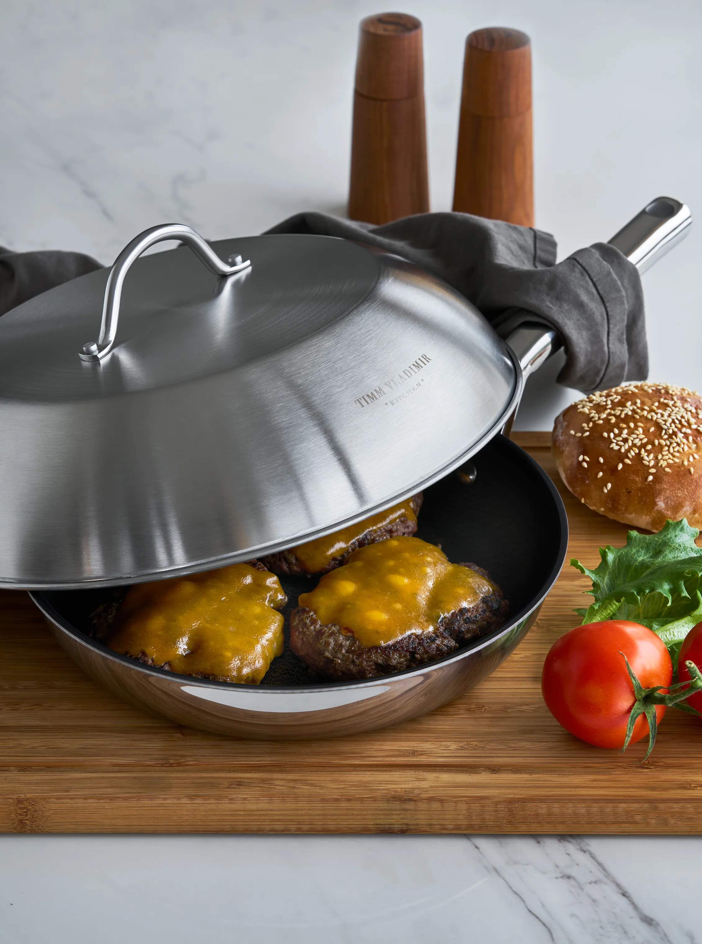 Timm Vladimir Kitchen Øvrigt grilltilbehør Plancha Burgerdome i Stål, 2
