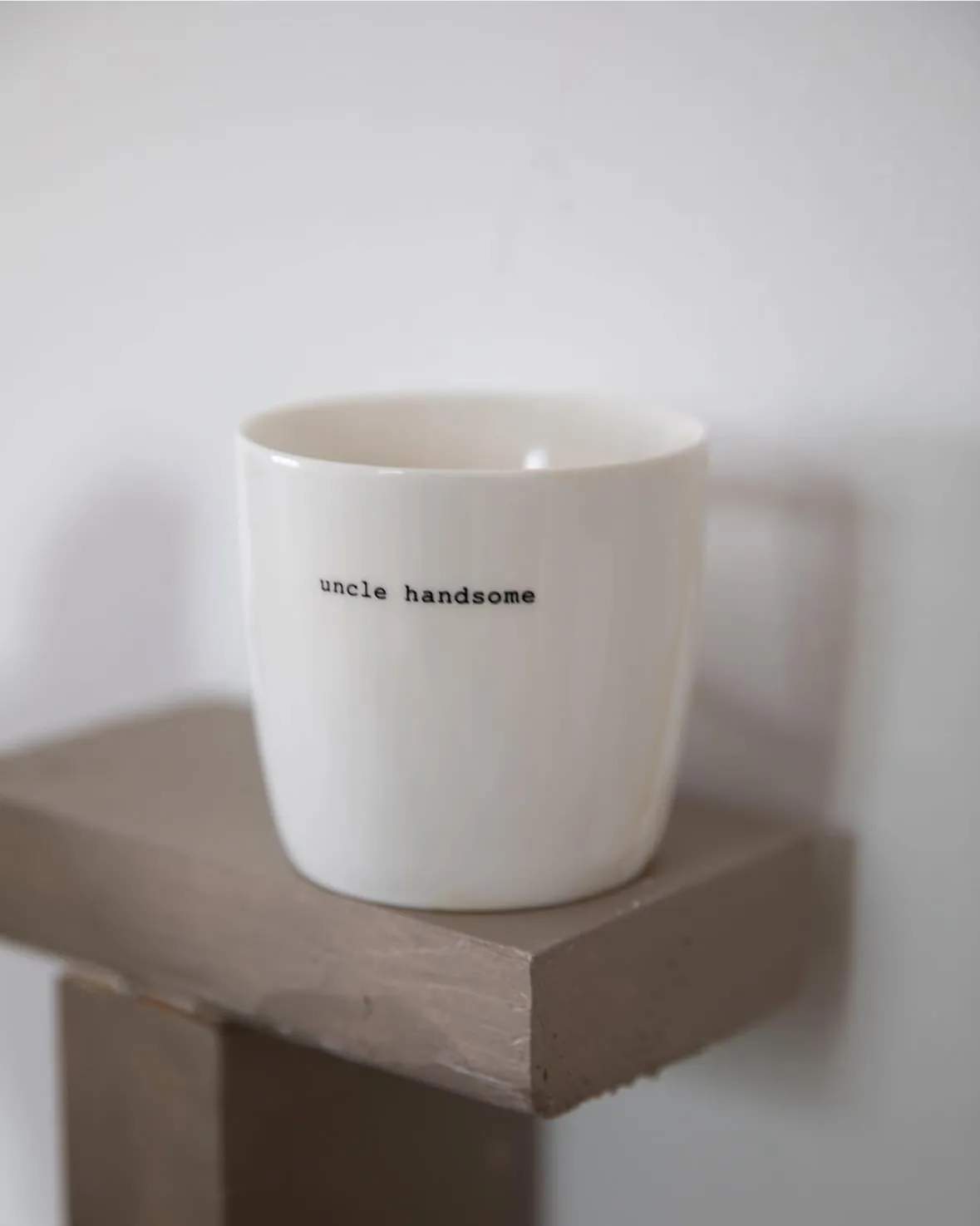 Sögne
 Krus og kopper uden hank Sögne mugs Krus - Uncle Handsome i Uncle Handsome, 2
