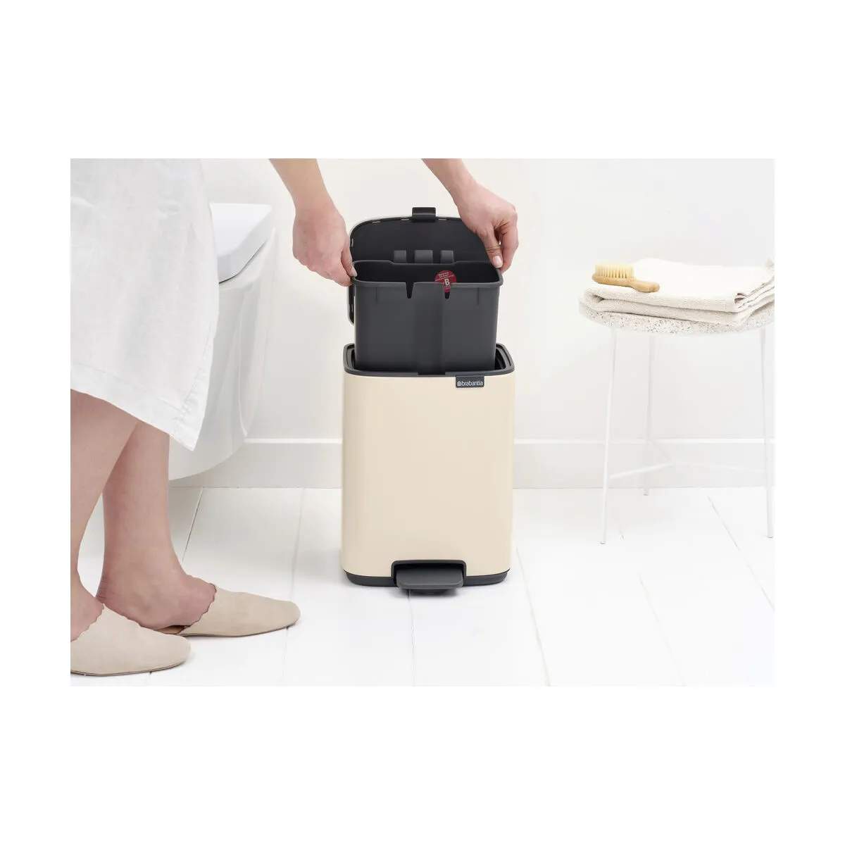 Brabantia Pedalspande Bo Pedalspand i Soft beige, 7 L, 3