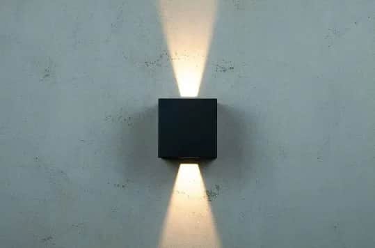 Dyberg Larsen Væglamper Venus Udendørs Væglampe i H10,8 x B10,8 cm, 2