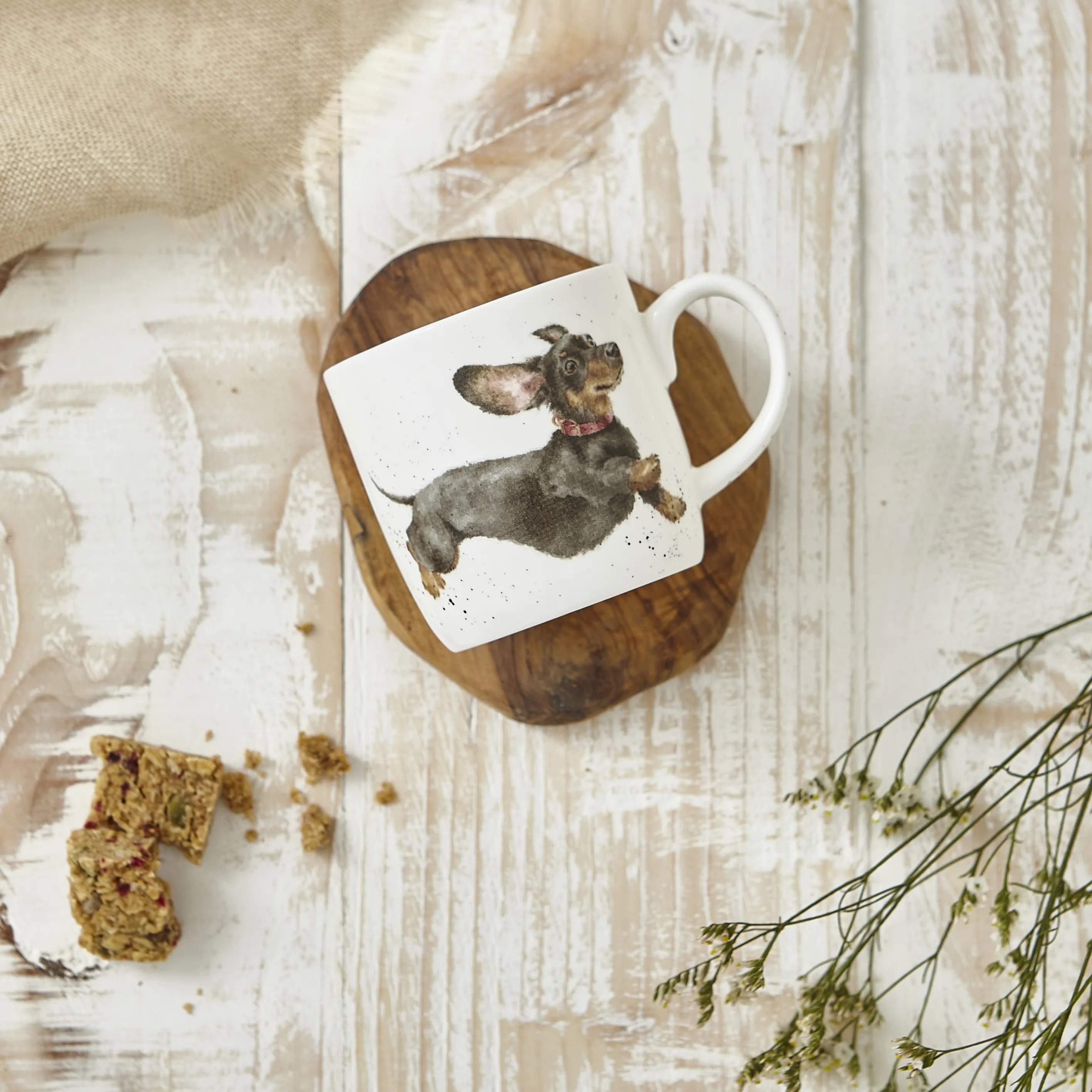 Royal Worcester Krus og kopper med hank Wrendale Krus - Friday feeling i Gravhund, 2