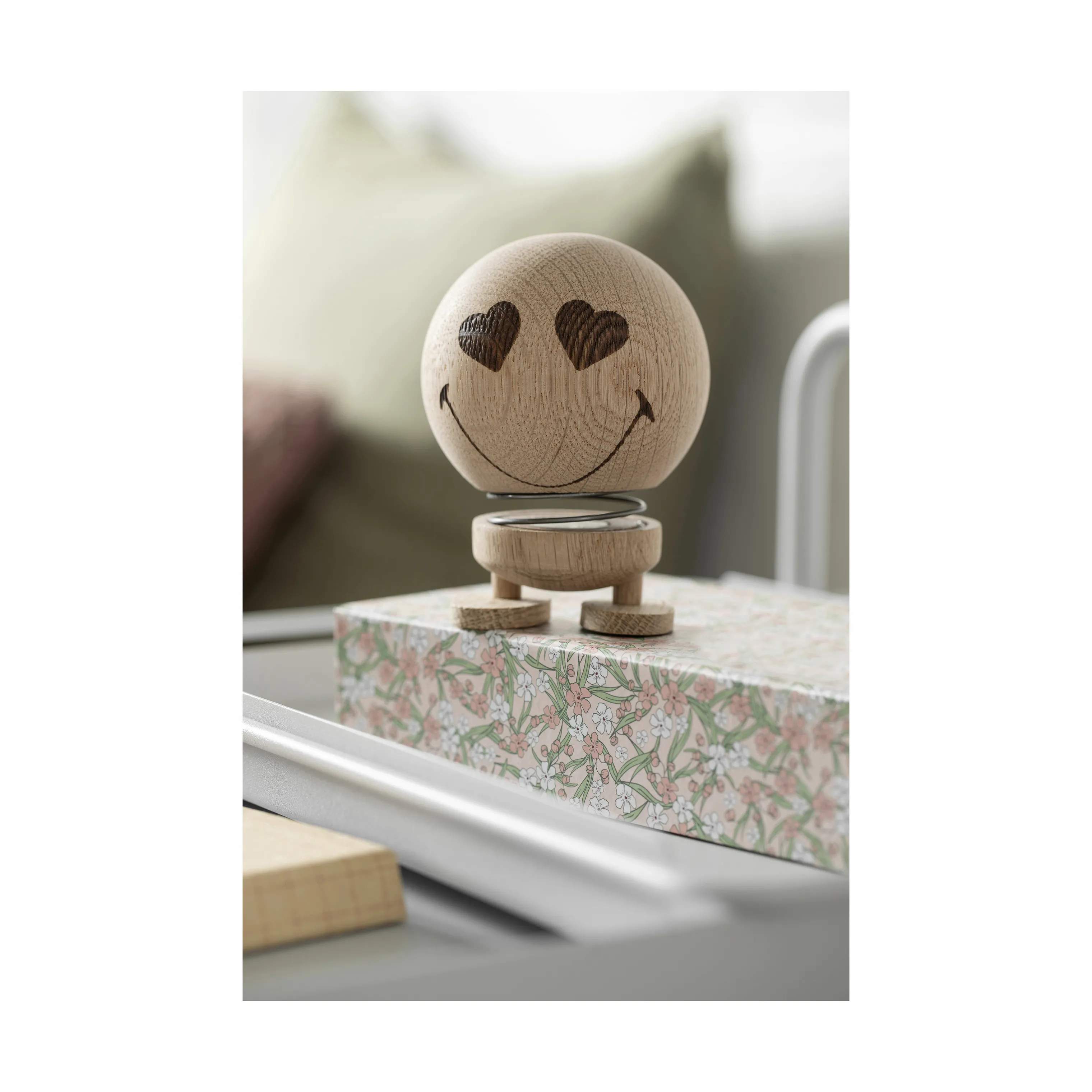 Hoptimist Øvrige figurer Woody - Smiley Love i Raw oak, 9,5 cm, 2