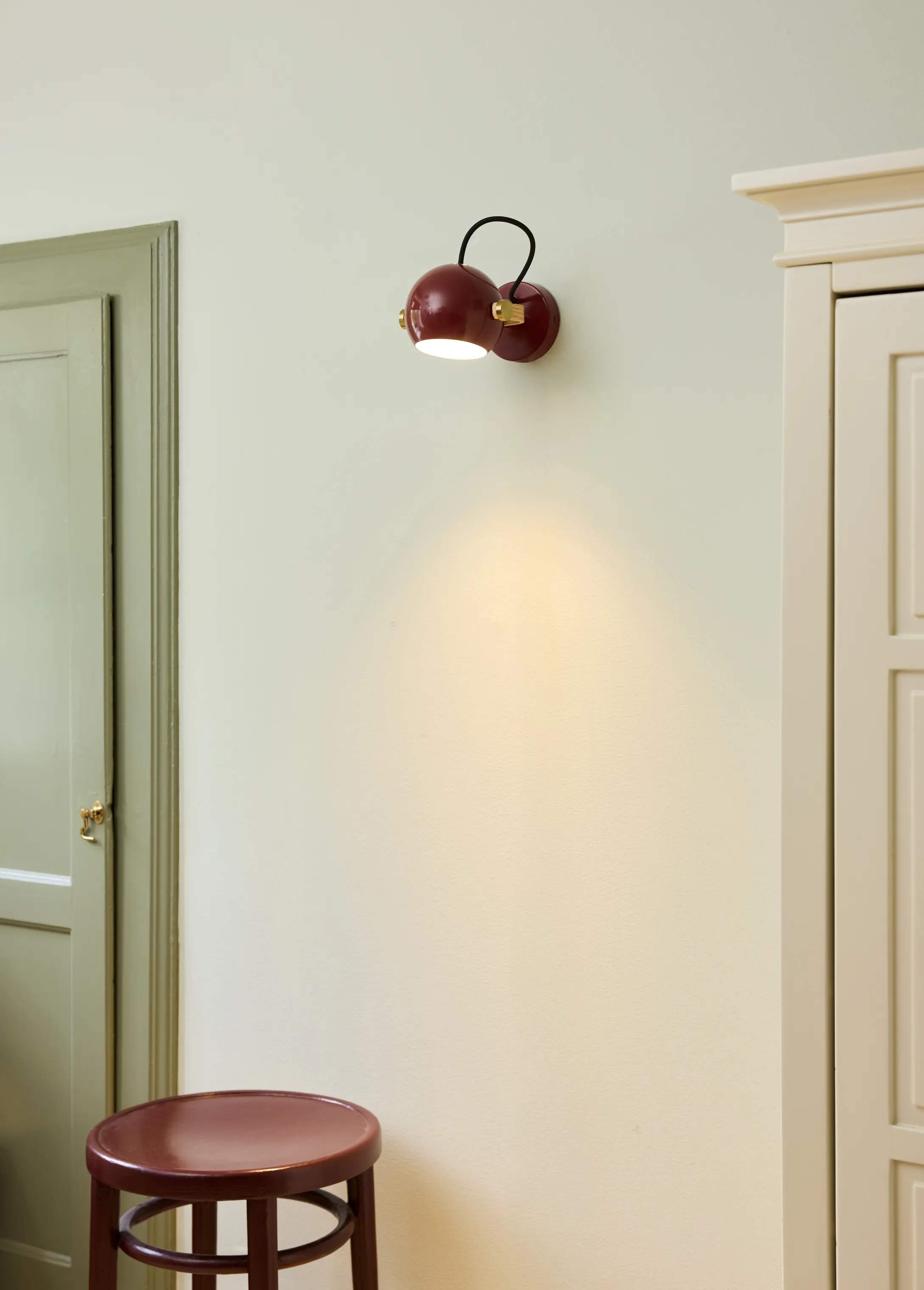 Halo Design Væglamper DC Væglampe i Merlot, 2