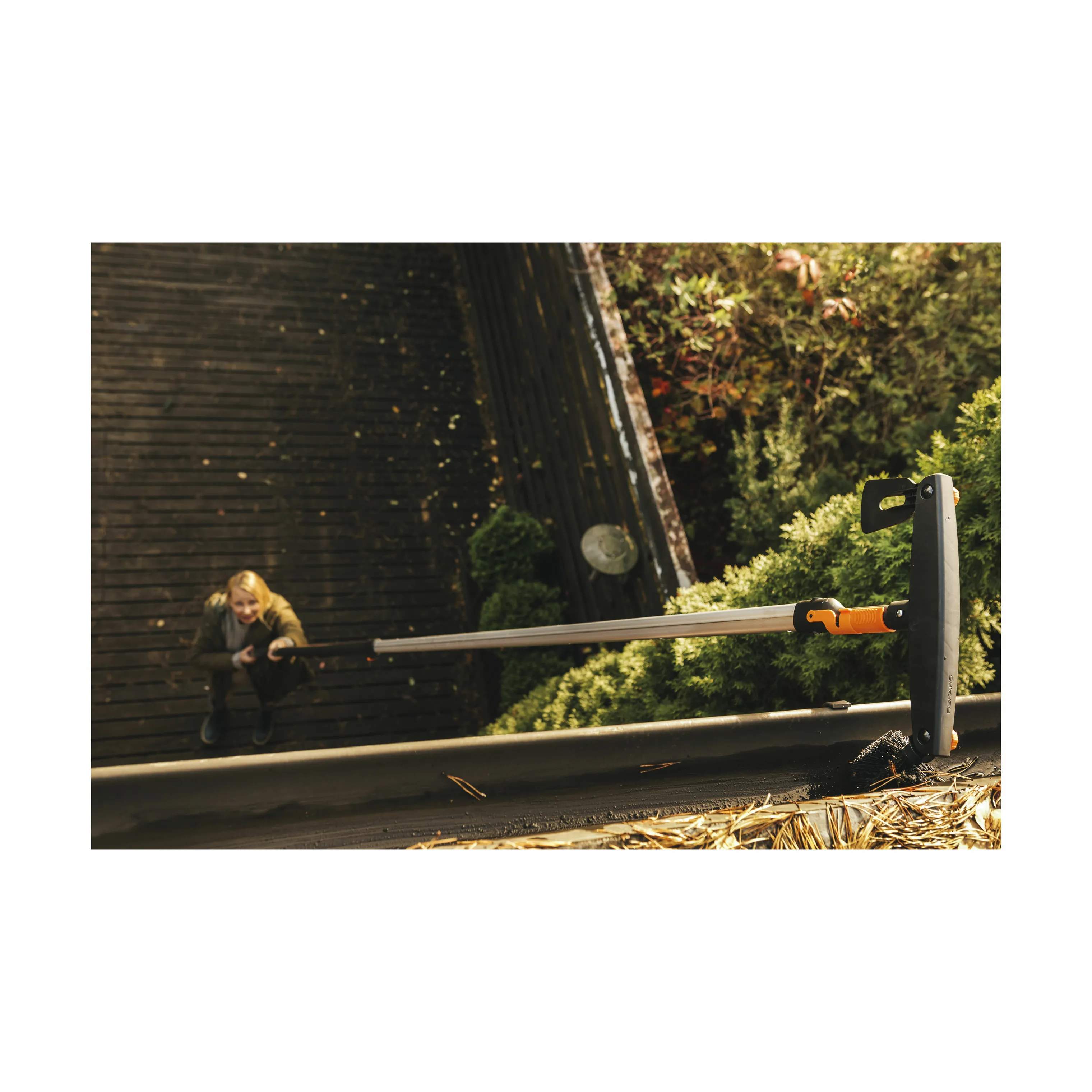 Fiskars Garden Haveredskaber QuikFit™ Teleskopskaft i Sort/Orange, 4