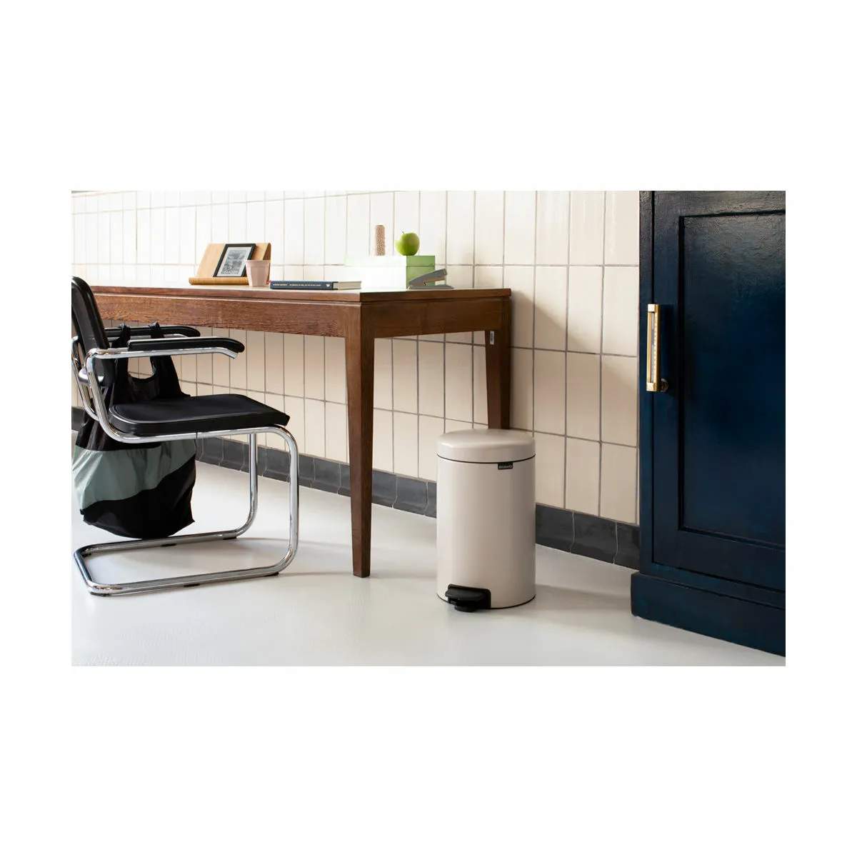 Brabantia Toiletspande NewIcon Pedalspand i Soft beige , 12 L, 4