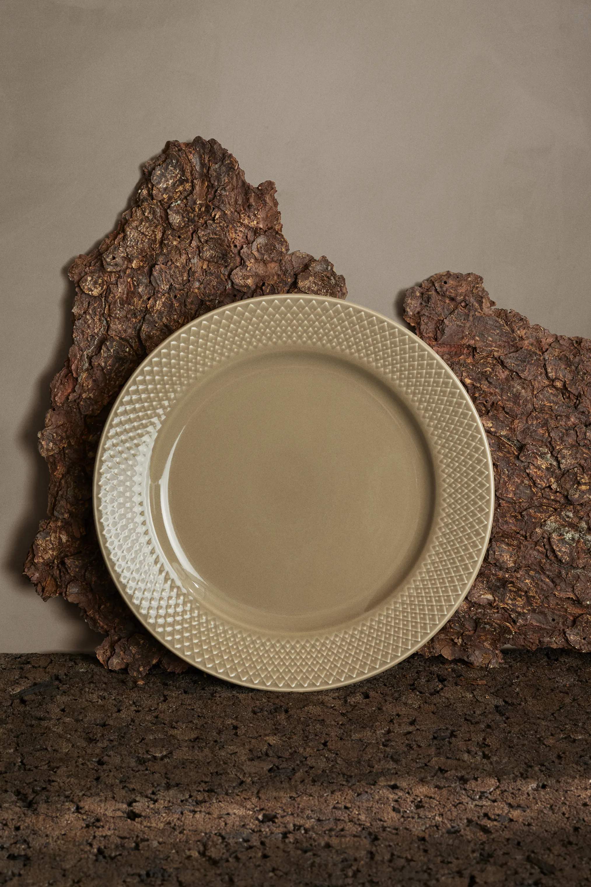 Lyngby Porcelæn Middagstallerkener Rhombe Earth Middagstallerken i Marble, 27 cm, 2