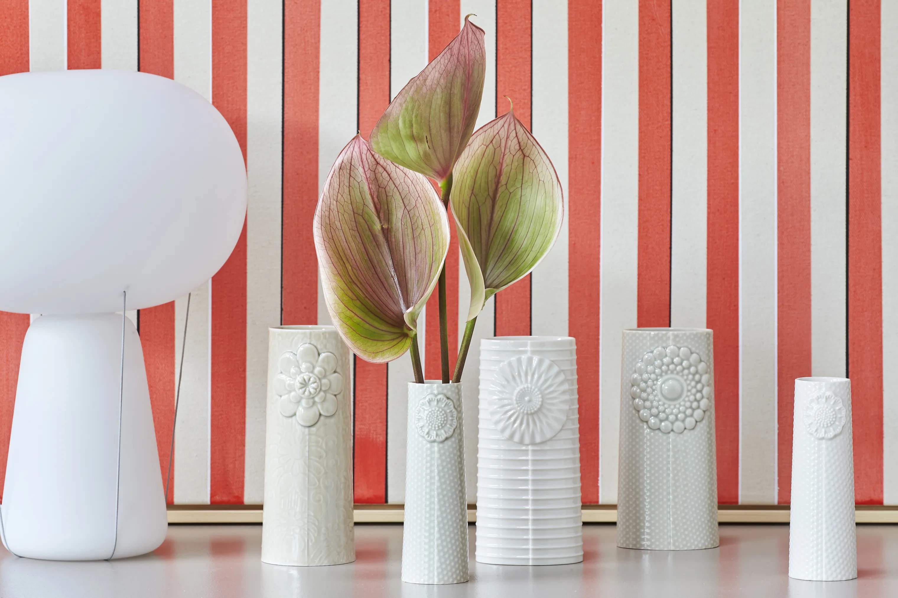 Dottir Vaser Pipanella Lines Vase i Hvid, 18 cm, 2