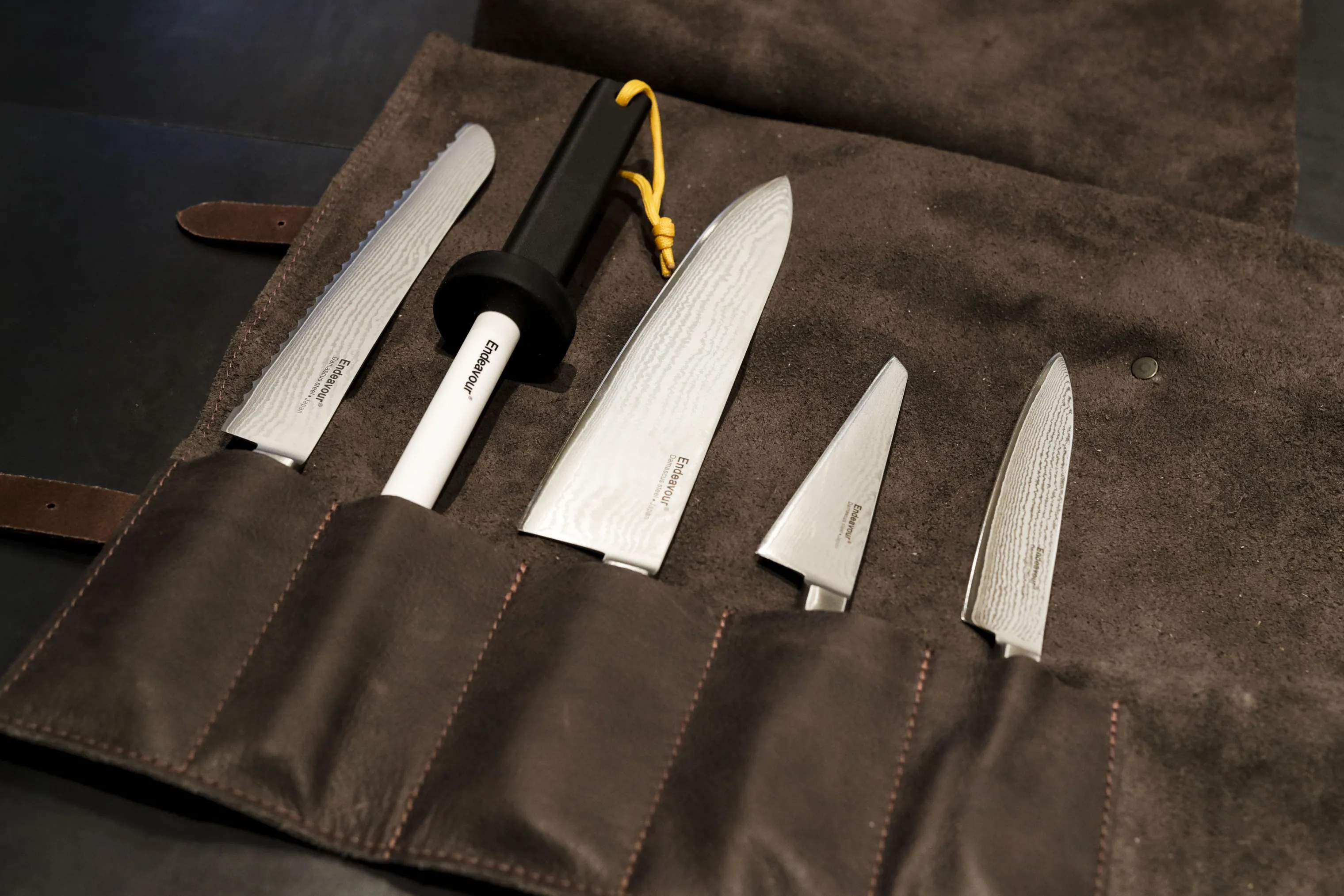 Endeavour Knivtasker Knivmappe i Brun, H45 x B47 cm, 6