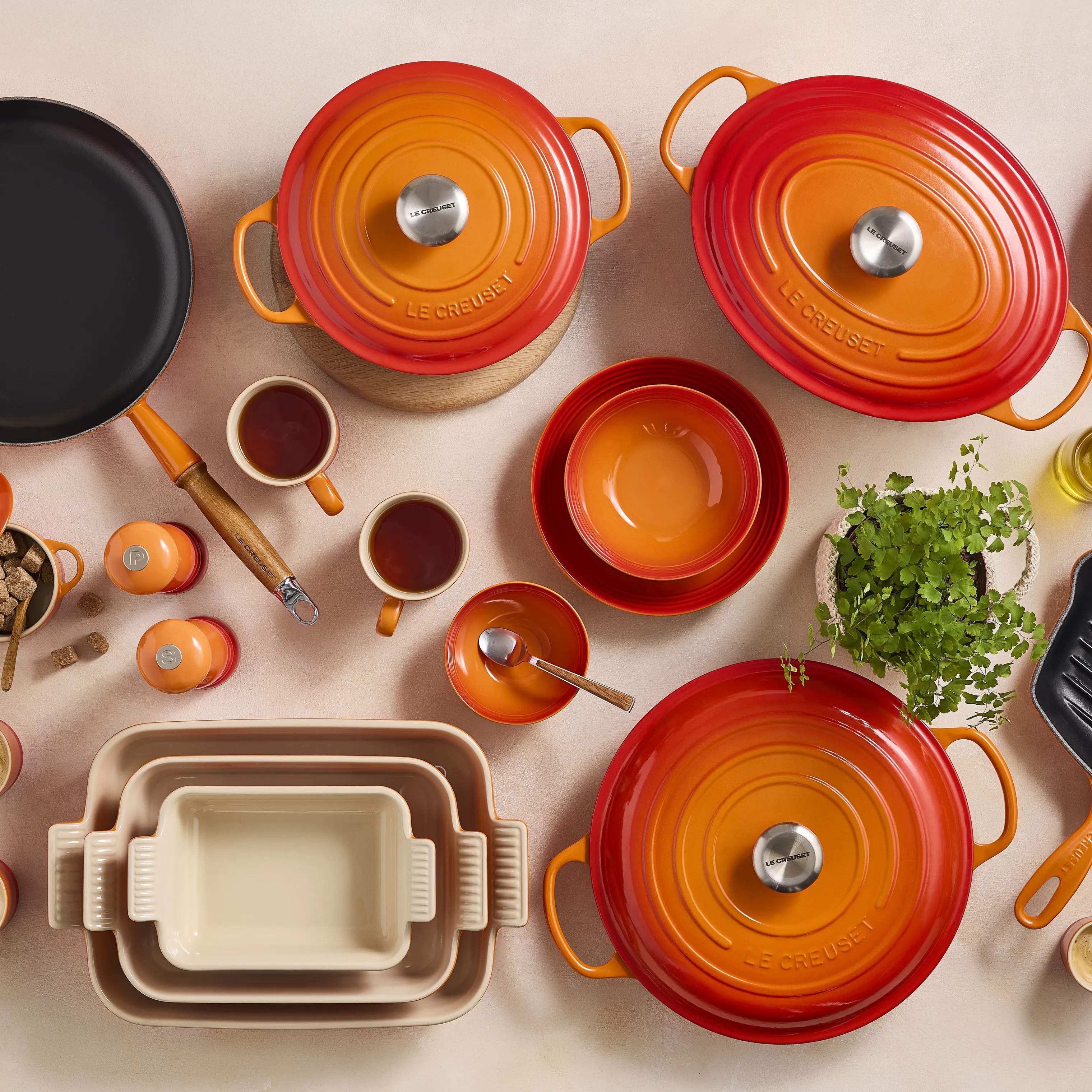 Le Creuset Ovnfaste fade Signature Heritage Ovnfast Fad i Volcanic, B25 x L39 cm, 3