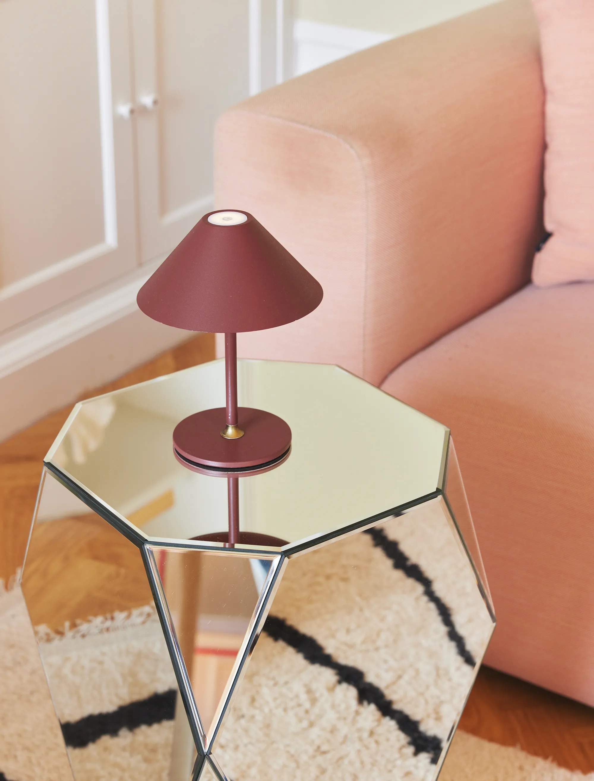 Halo Design Bordlamper Hygge Bordlampe i Maroon, 2