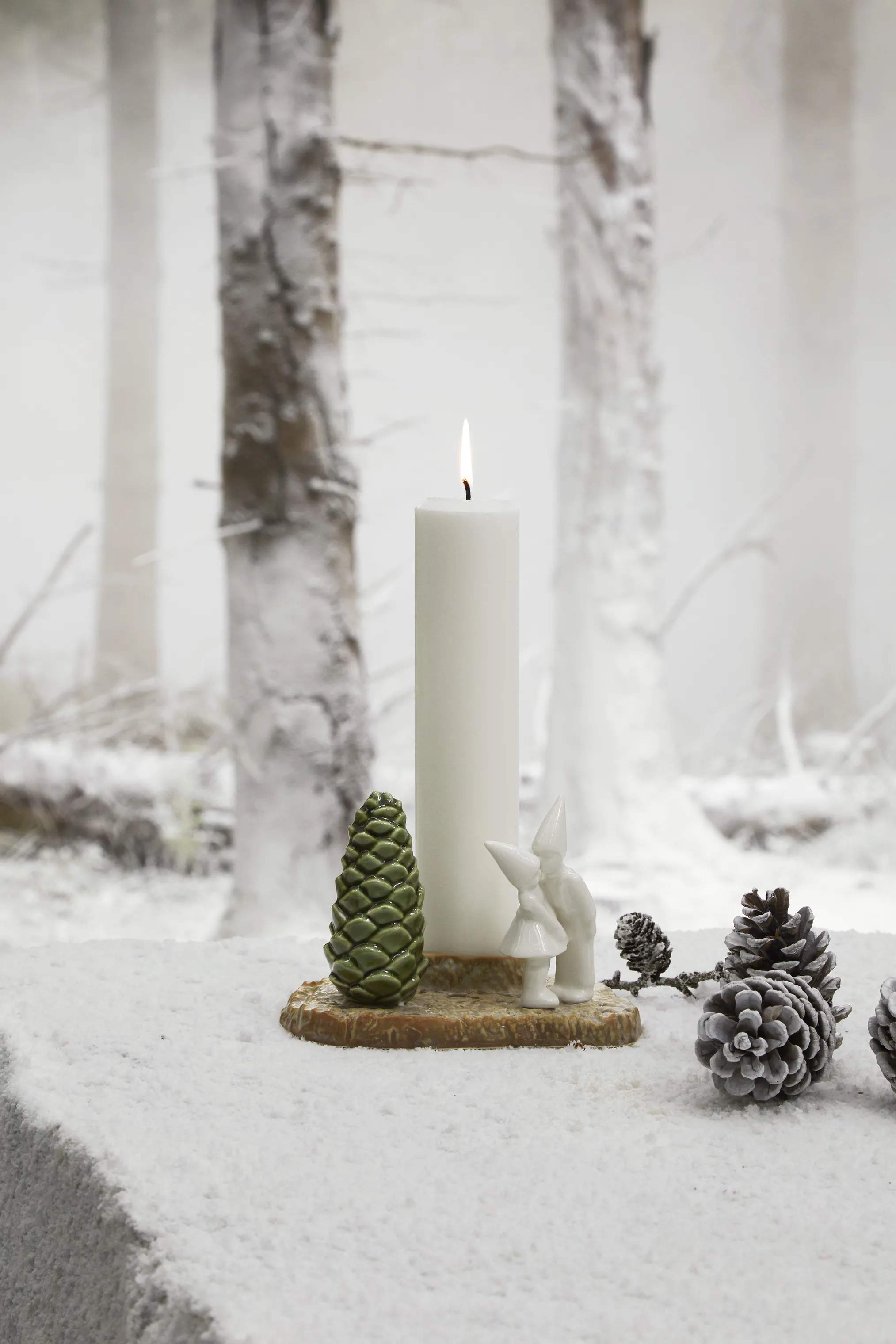 Kähler Kronelysestage Christmas Tales Lysestage - Julekys i Hvid, 2