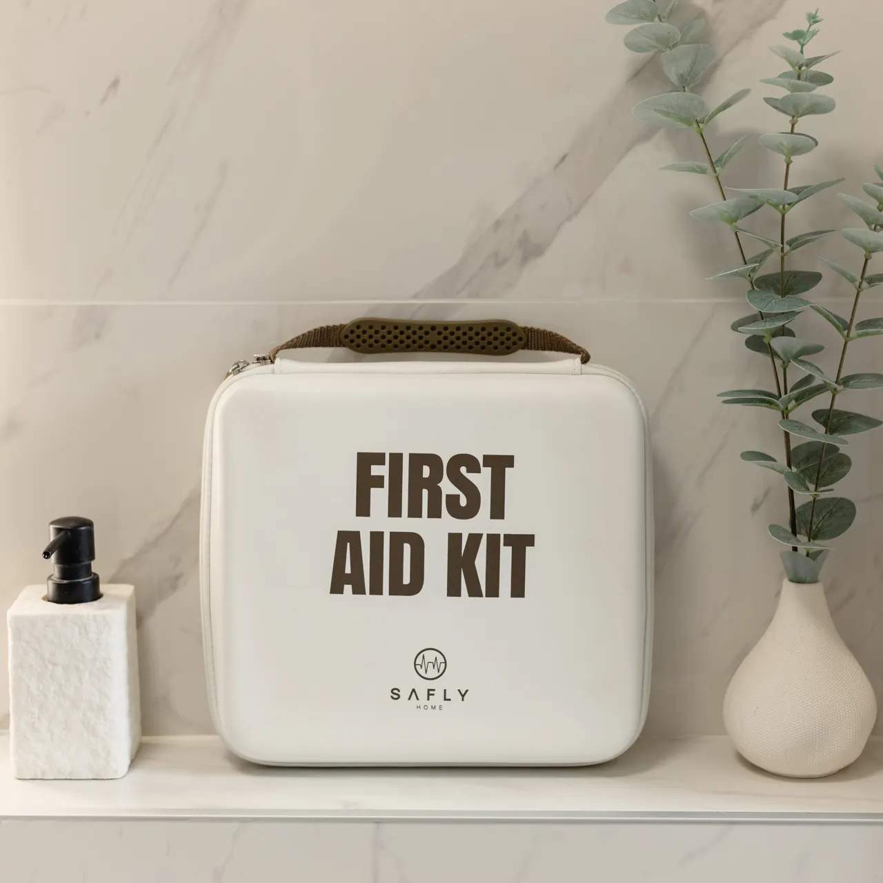 Safly Rengøringsmidler Home Førstehjælpskasse i Hvid, H8,4 x L28 cm, 2