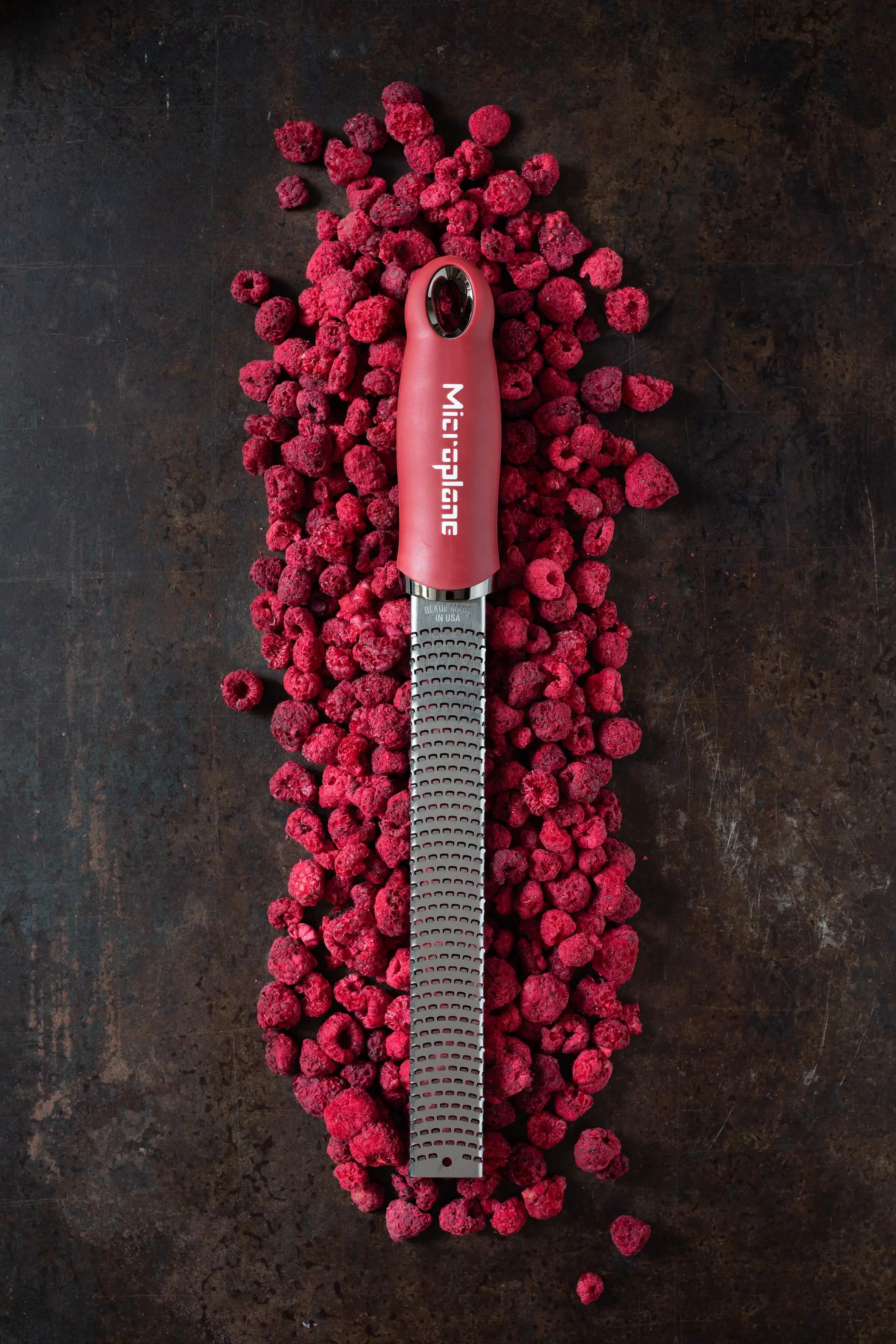 Microplane Rivejern Premium Zester Premium Classic Rivejern i Mørkerød, 3