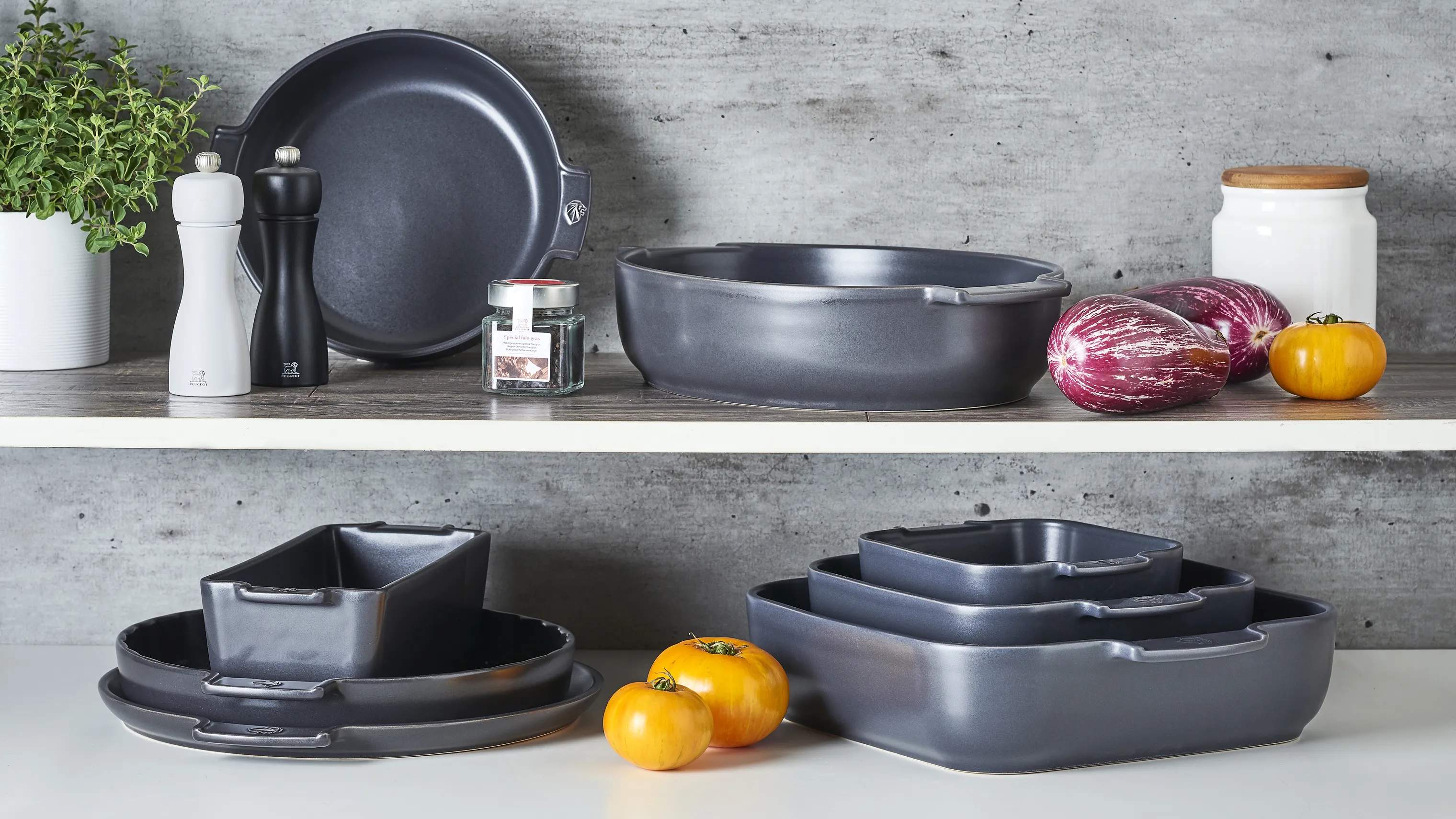 Peugeot Ovnfaste fade Appolia Ovnfast Fad i Grå, B13 x L22 cm, 2