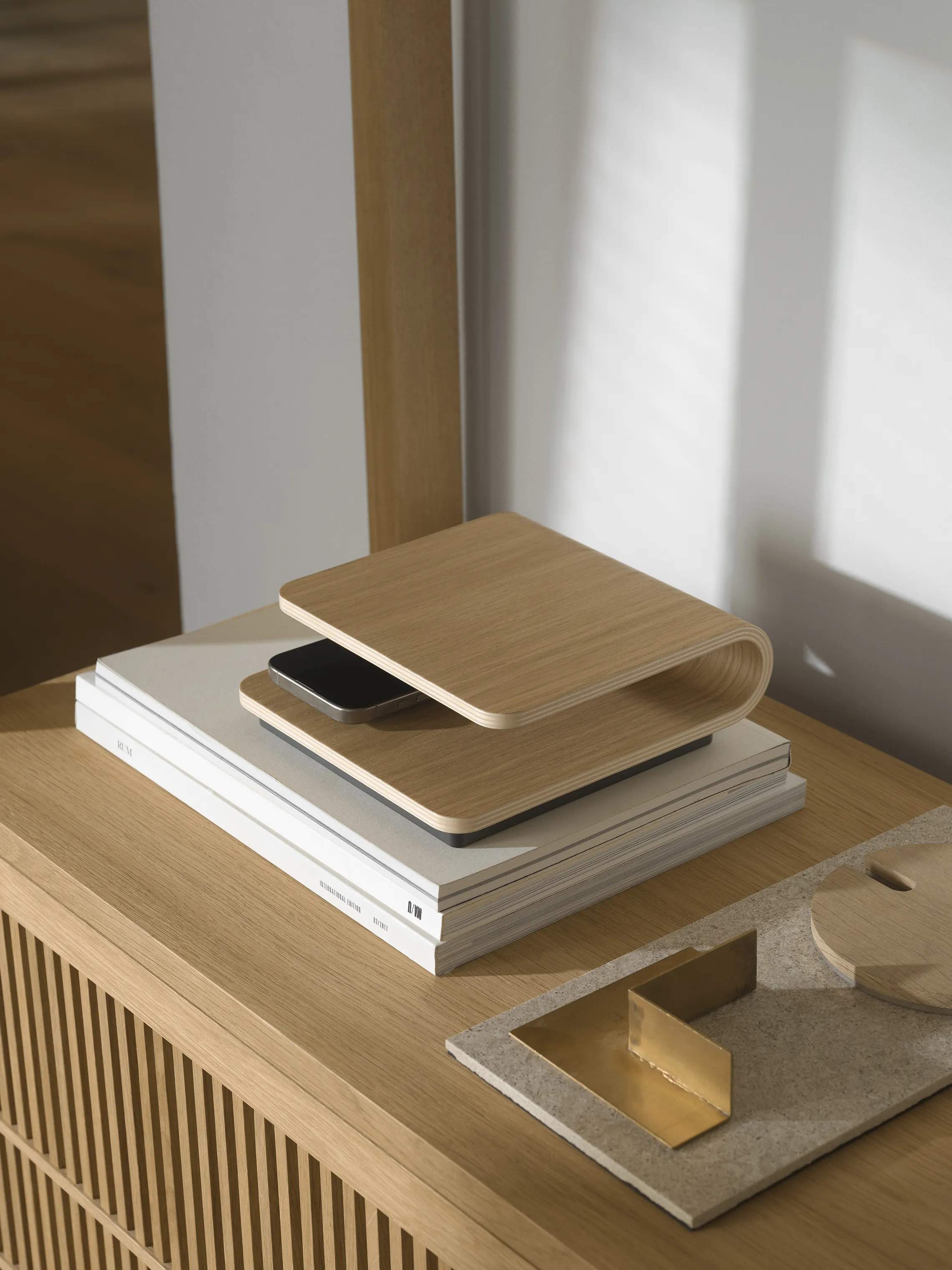 Stelton Øvrigt interiør Ro Trådløs Oplader i Oak, 2