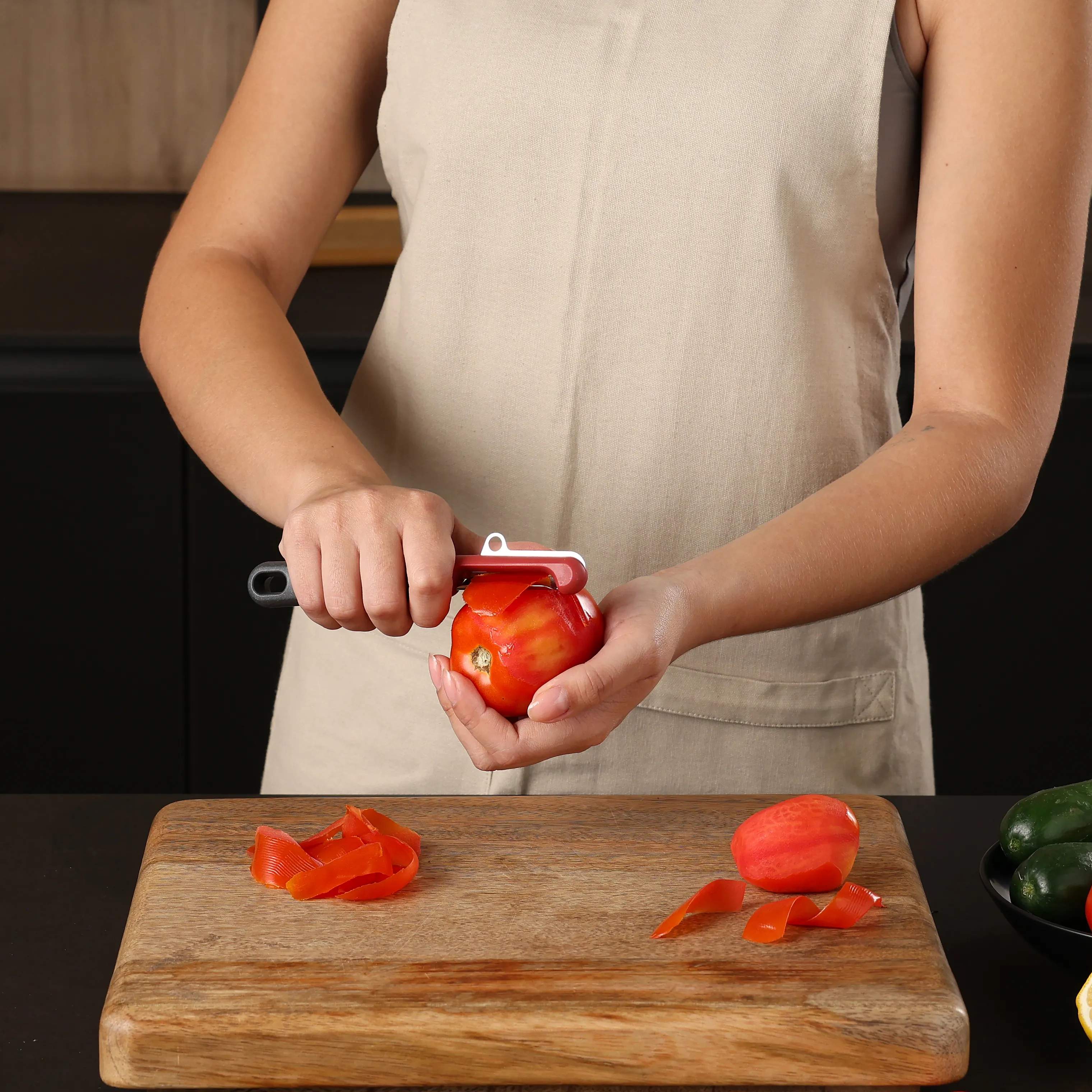Zyliss Æbledelere og -skrællere Skræller i Beluga Grey / Red, 2