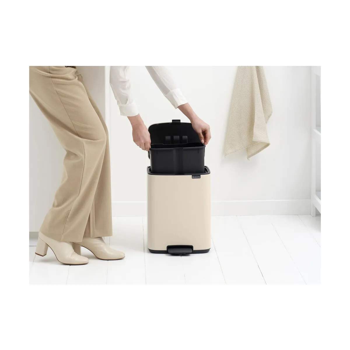 Brabantia Pedalspande Bo Pedalspand i Soft beige, 12 L, 7