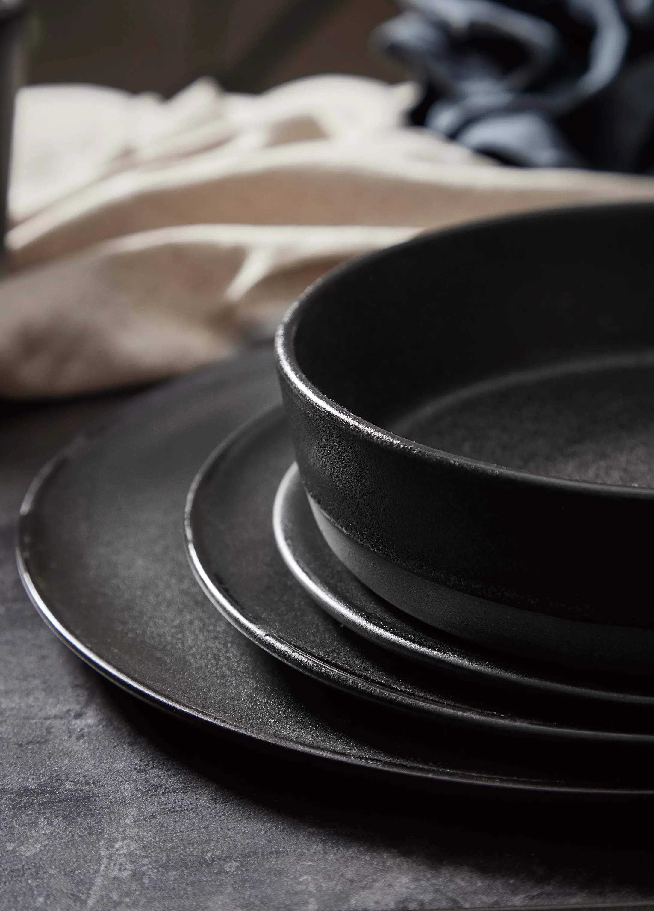 RAW by Aida Suppeskåle Suppeskål i Titanium Black, 2