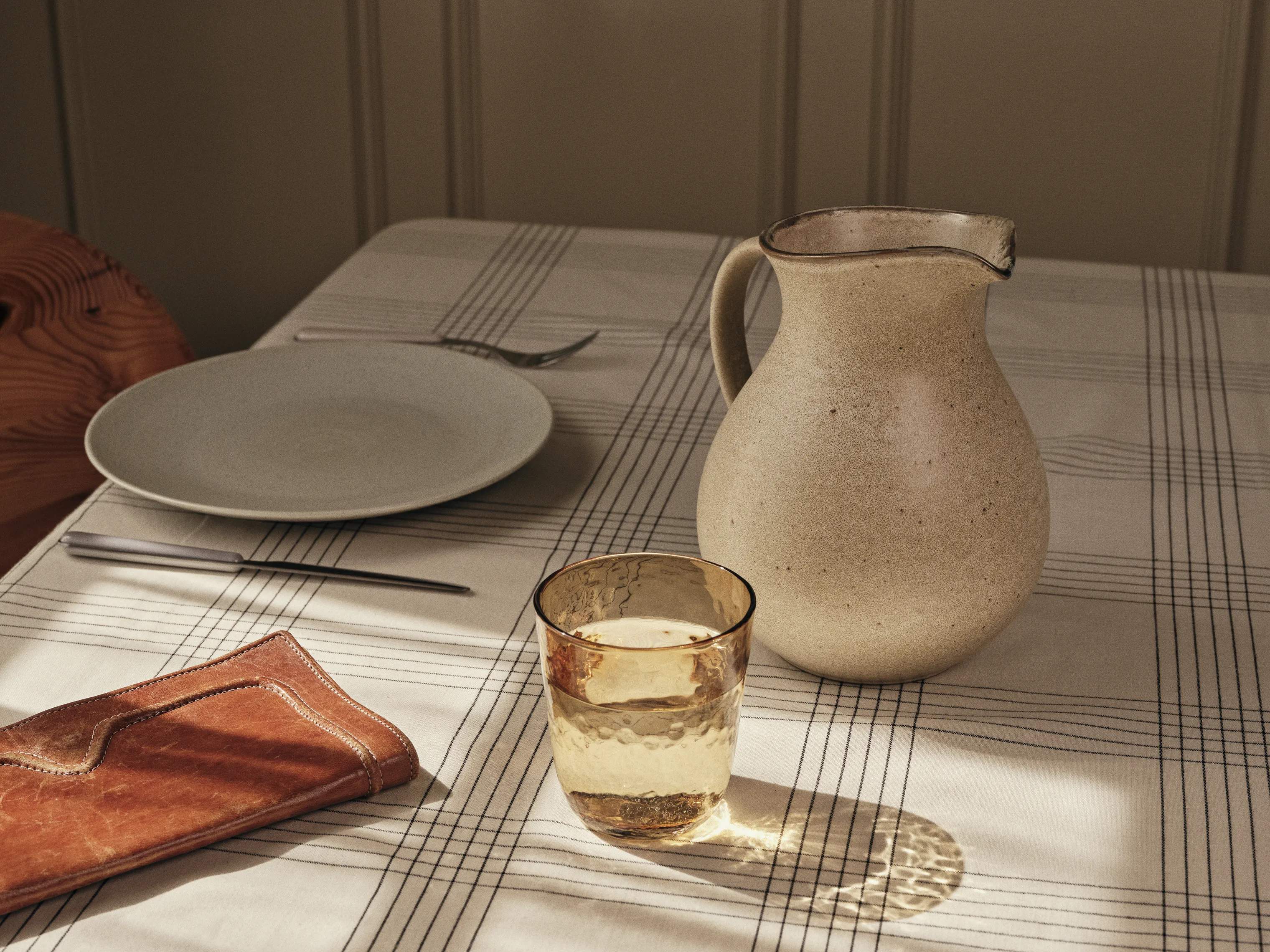 Broste Copenhagen Vandglas Hammered Vandglas i Amber, 3