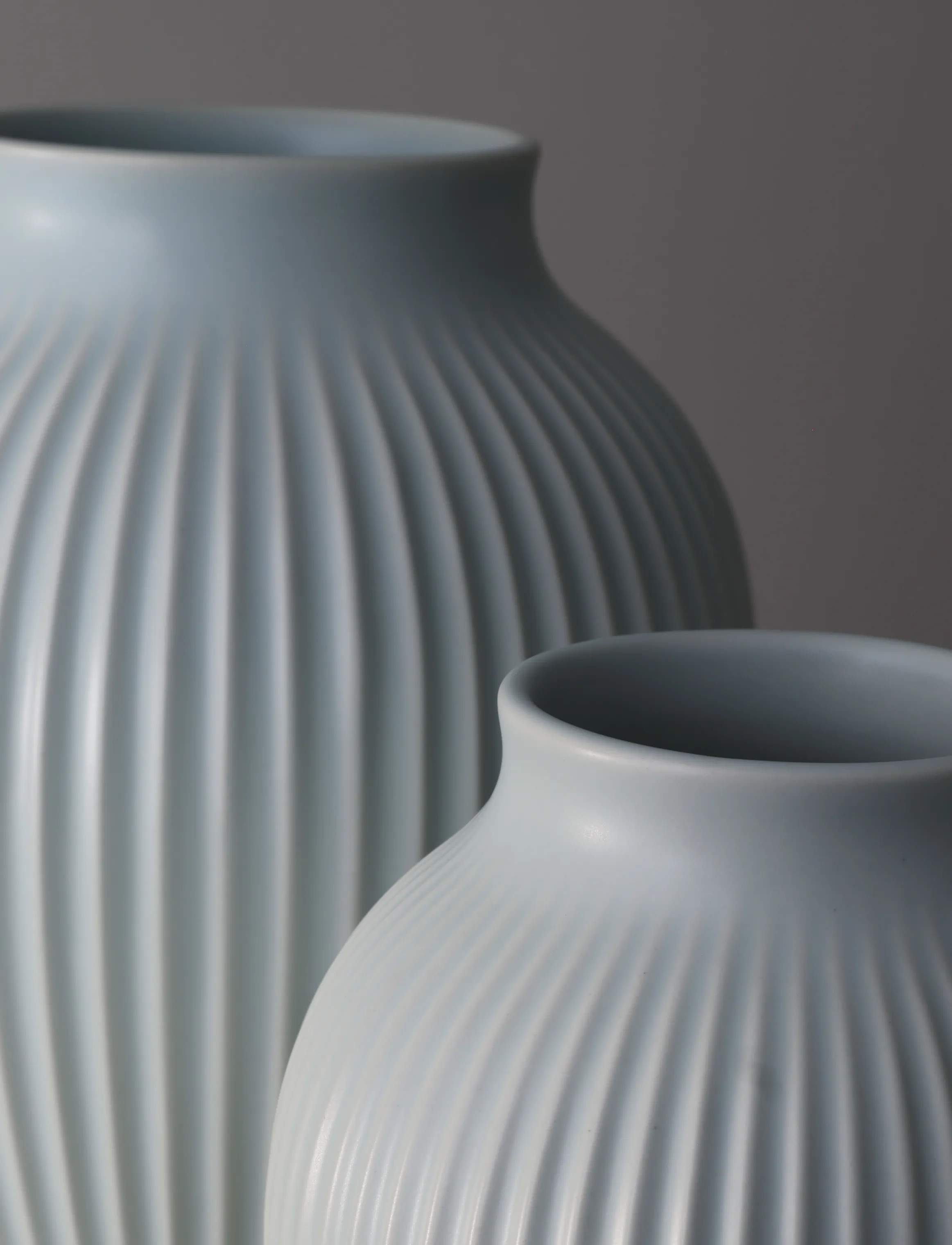 Knabstrup Keramik Vaser Ripple Vase i ice blue, 20 cm, 2