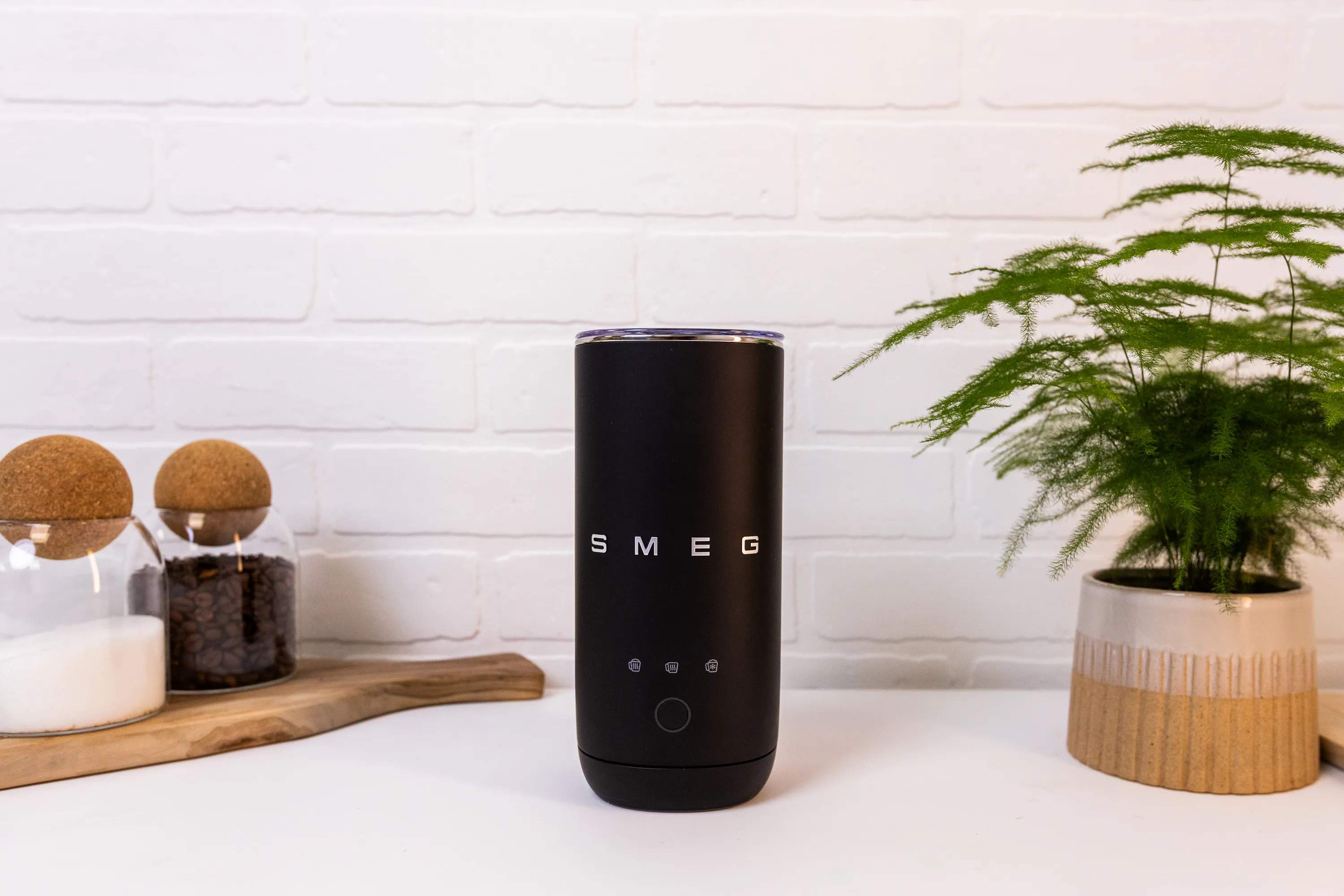 Smeg Mælkeskummere 50's style Mælkeskummer i mat sort, 180 ml, 3