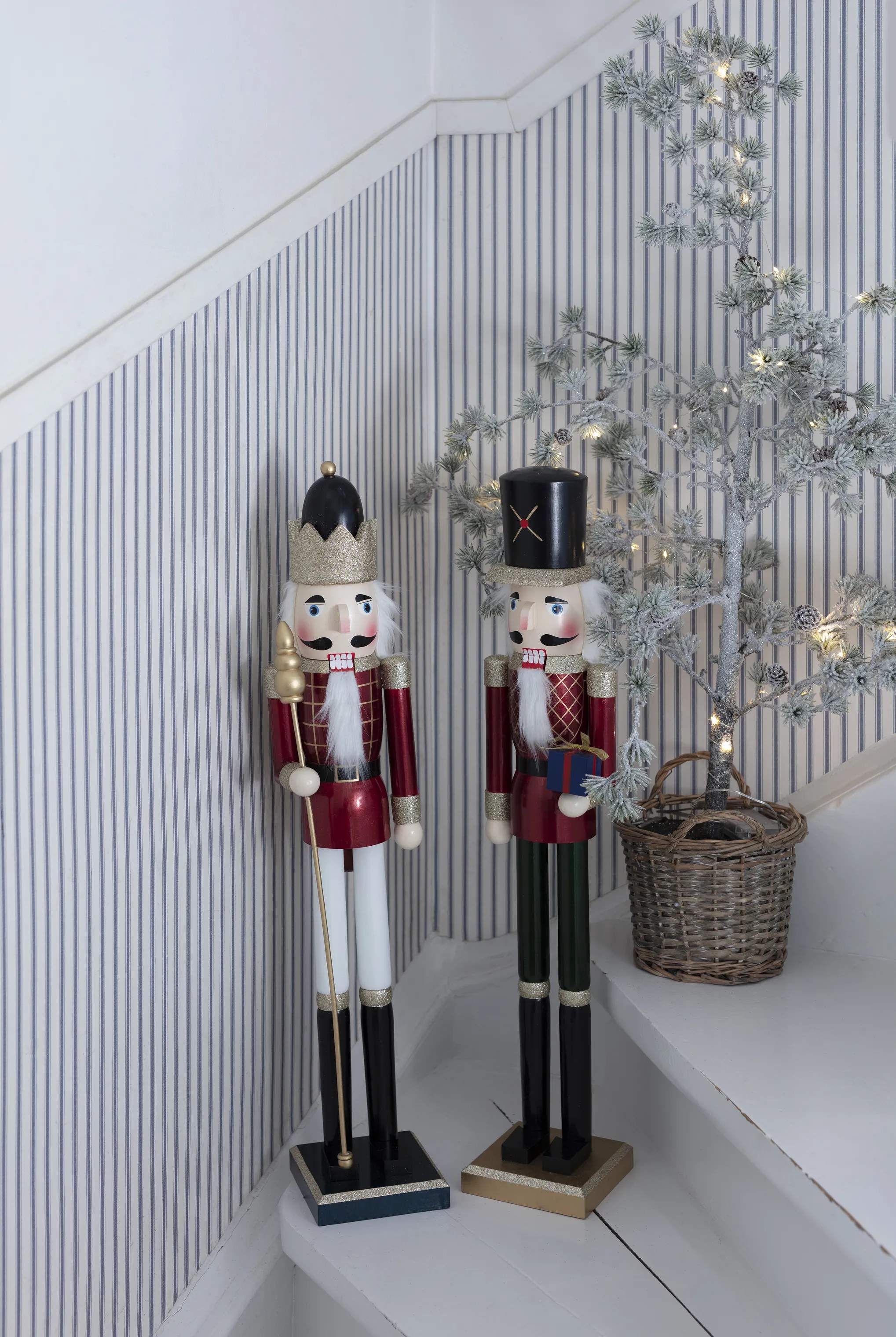 Casa Christmas Juletræer Cedertræ m. LED i Grøn/brun, 2
