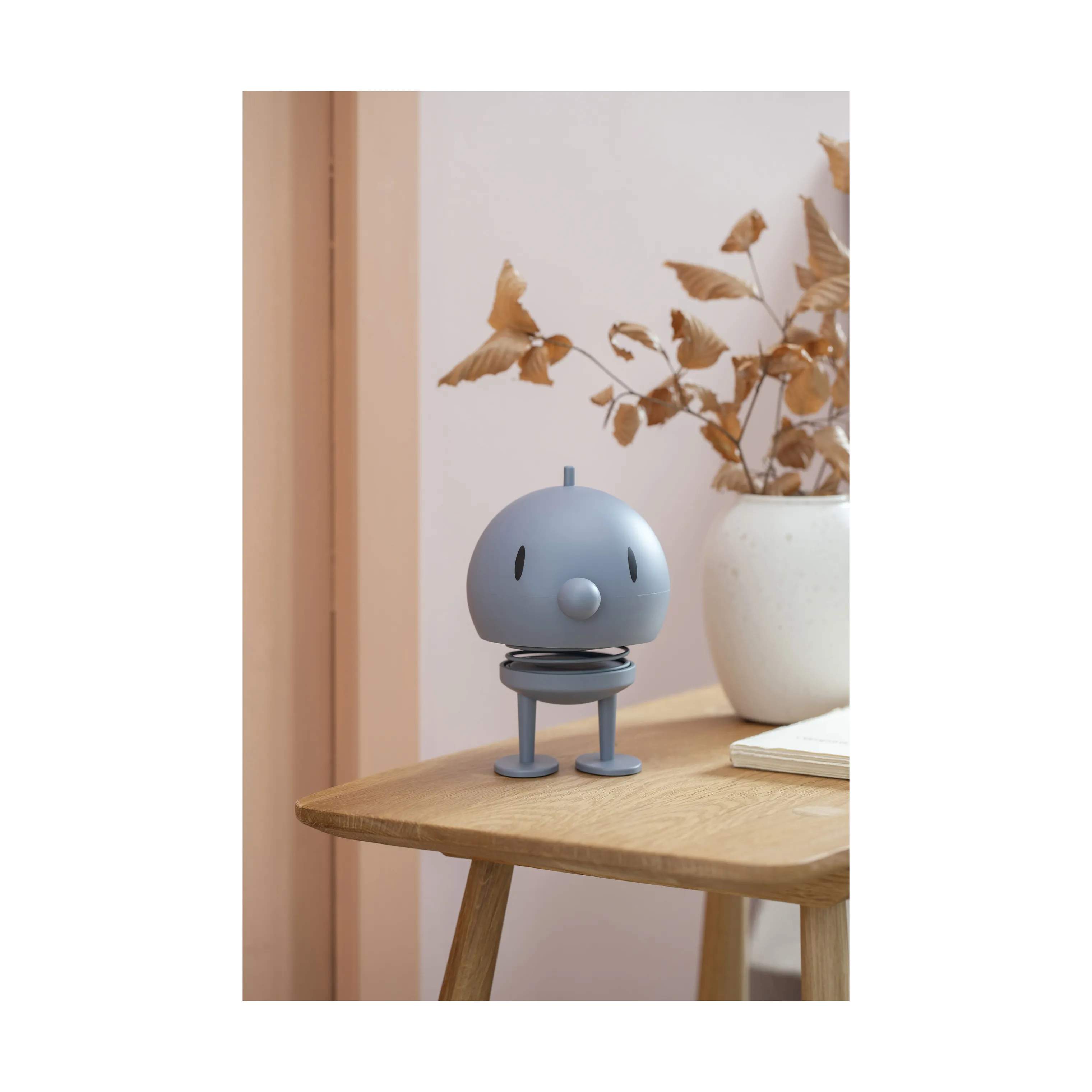 Hoptimist Bordlamper Bumble - LED Lampe i Sky, 15 cm, 3