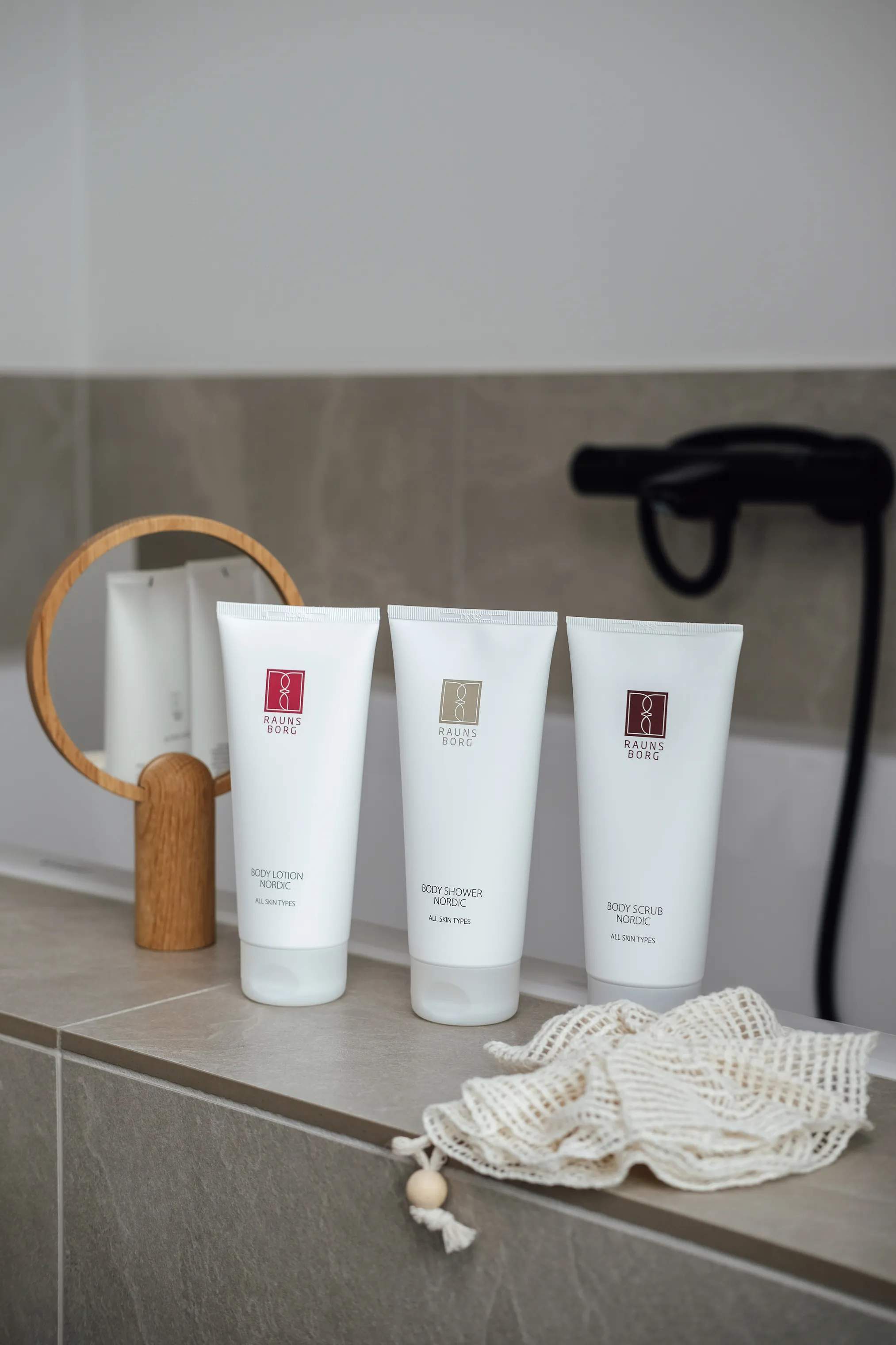 Raunsborg Kropspleje Nordic Body Scrub i Klar, 2