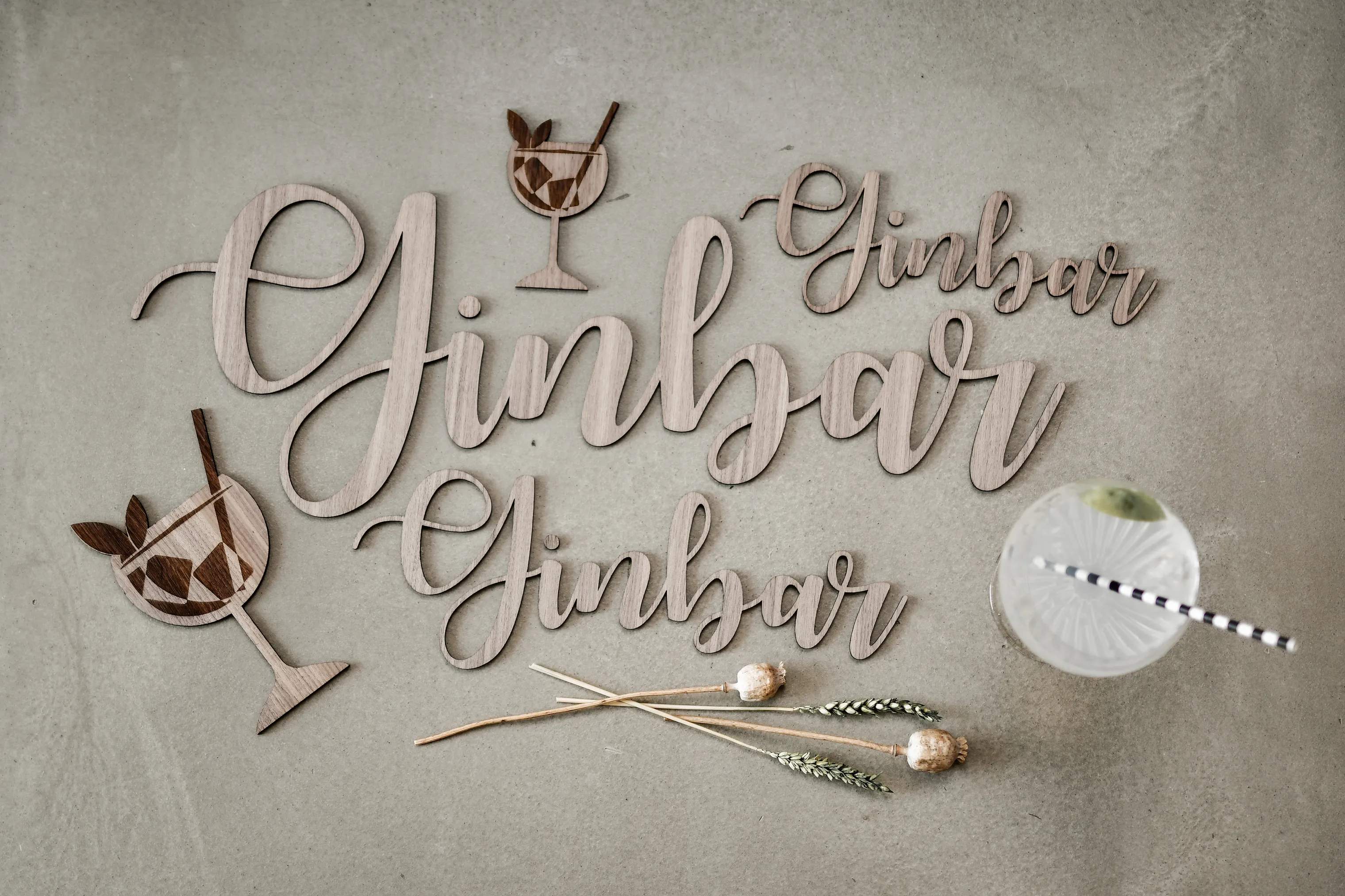 Minifabrikken Vægdekoration Curly Dekoration - Ginbar i Valnød, 2
