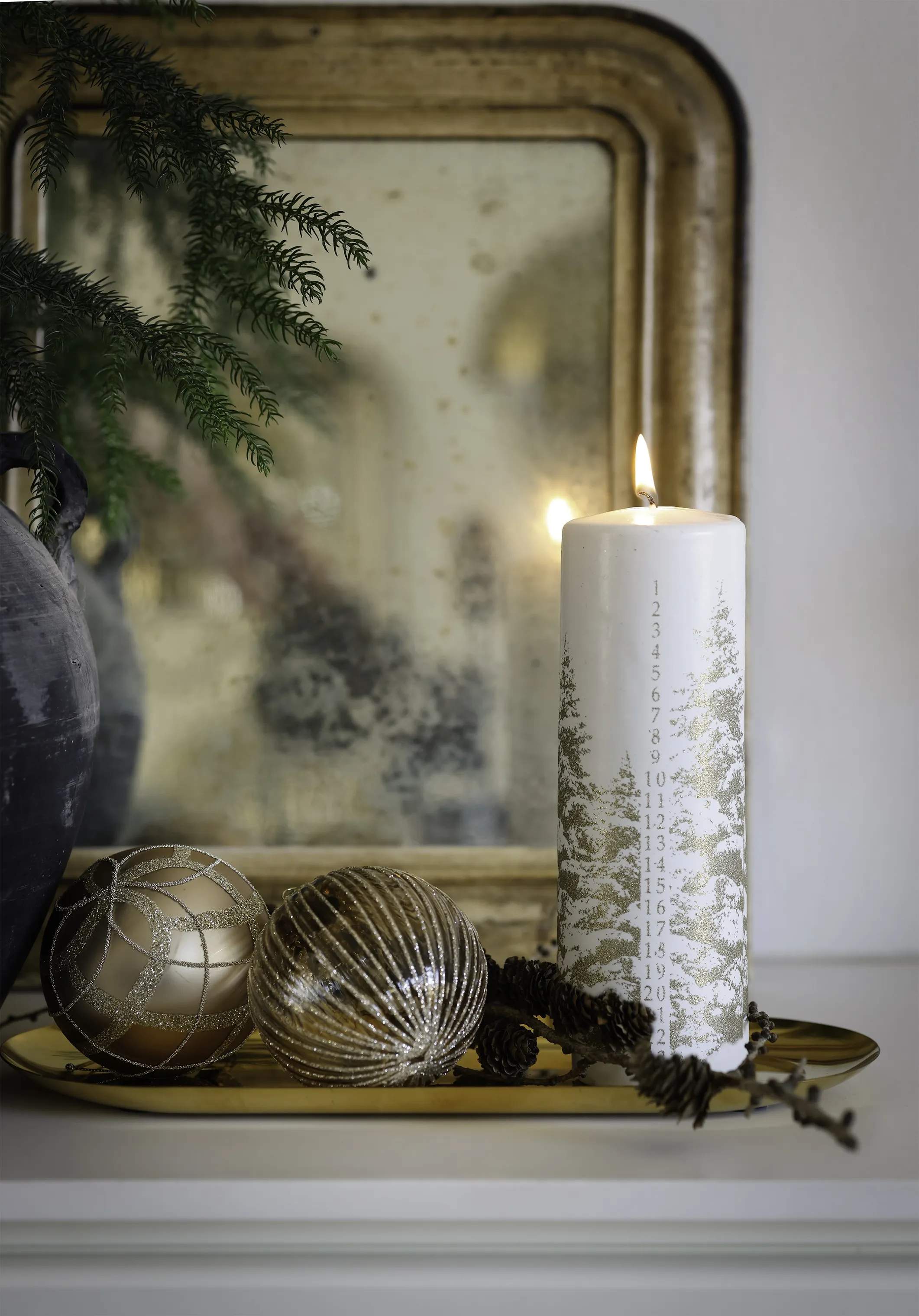 Casa Christmas Kalenderlys Kalenderlys i Hvid/guld, 2