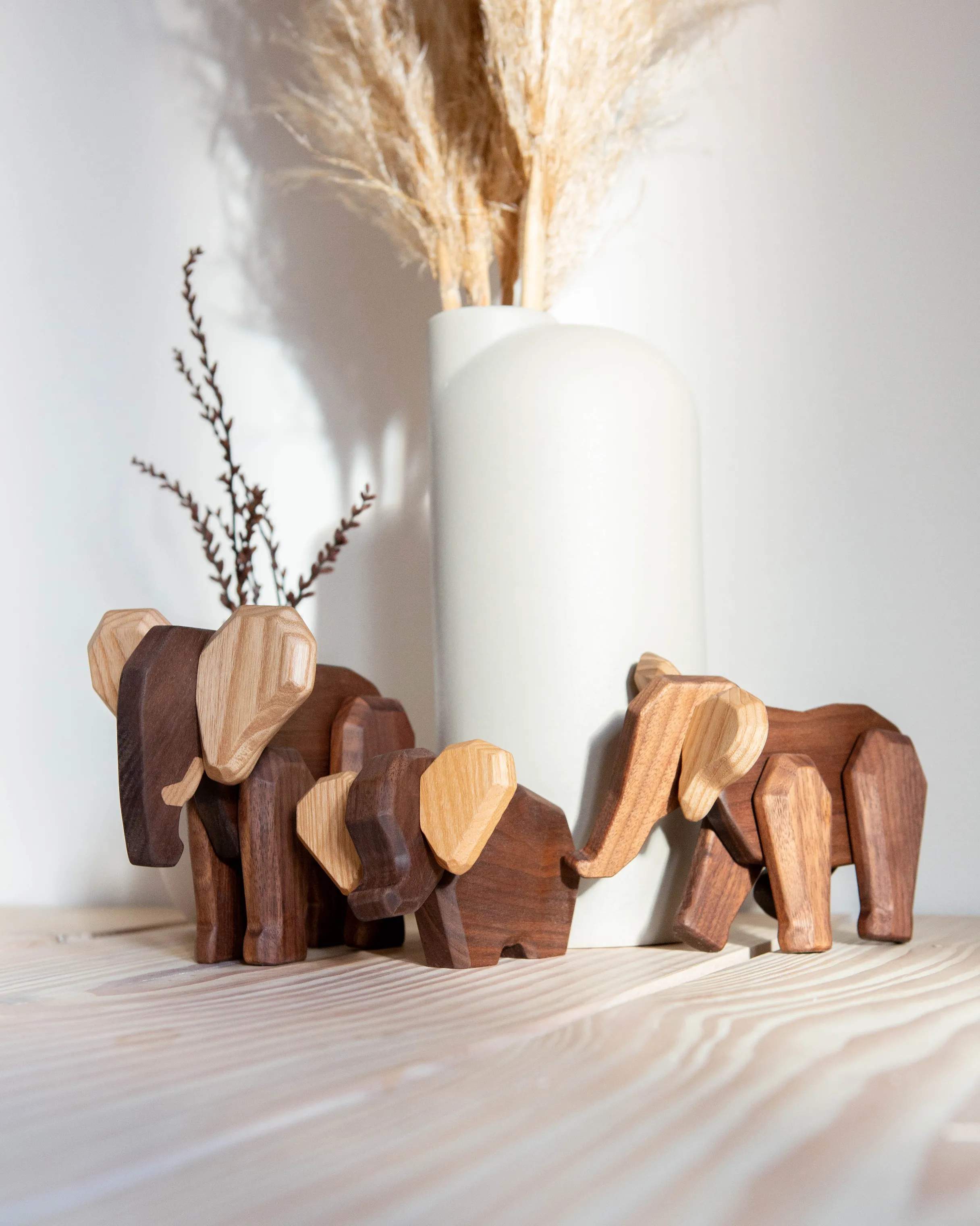 FableWood Dyrefigurer Far-elefant i 17 cm, 5