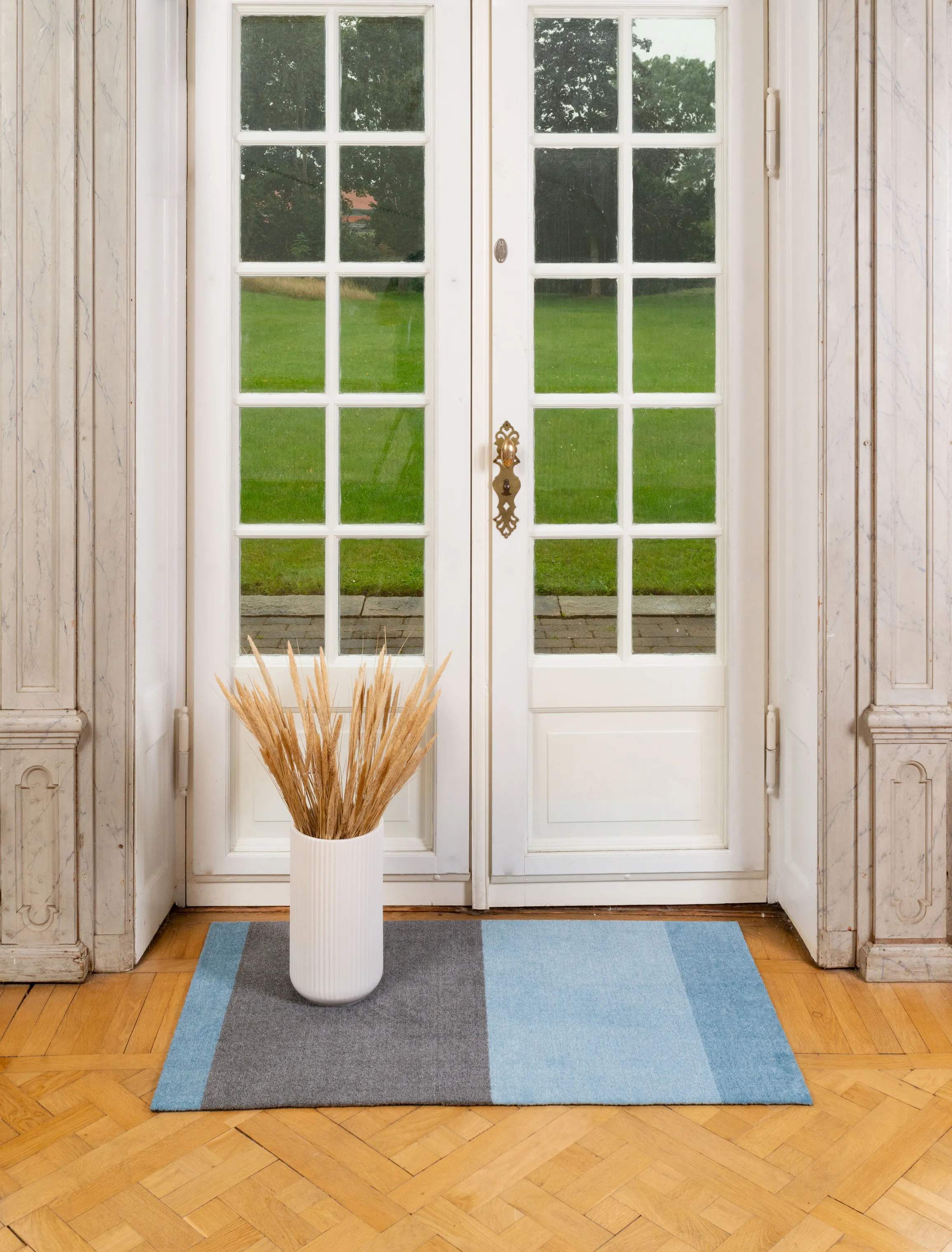 Tica Copenhagen Gulvtæpper Stripes Horisontal Gulvtæppe i Lyseblå/støvetblå/steelgrey, B67 x L120 cm, 4