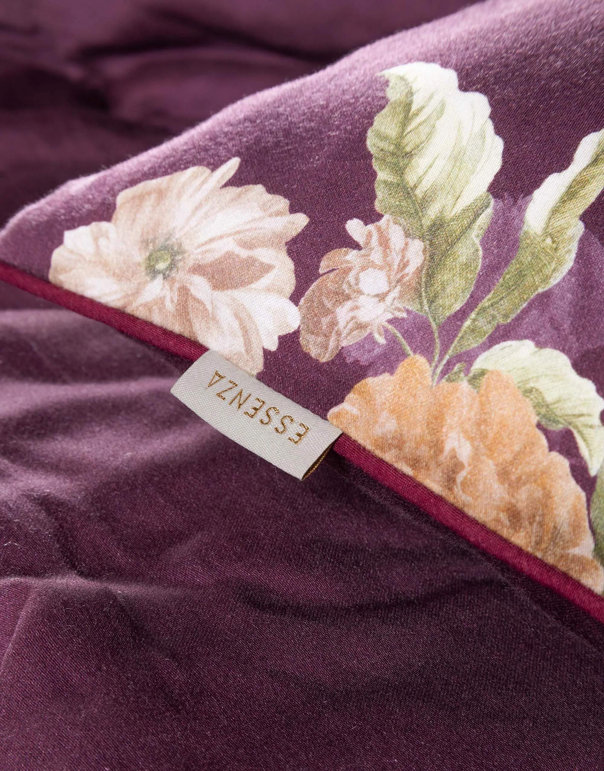 Essenza Pyntepuder Orianna Pyntepude i Mauve wine, 2
