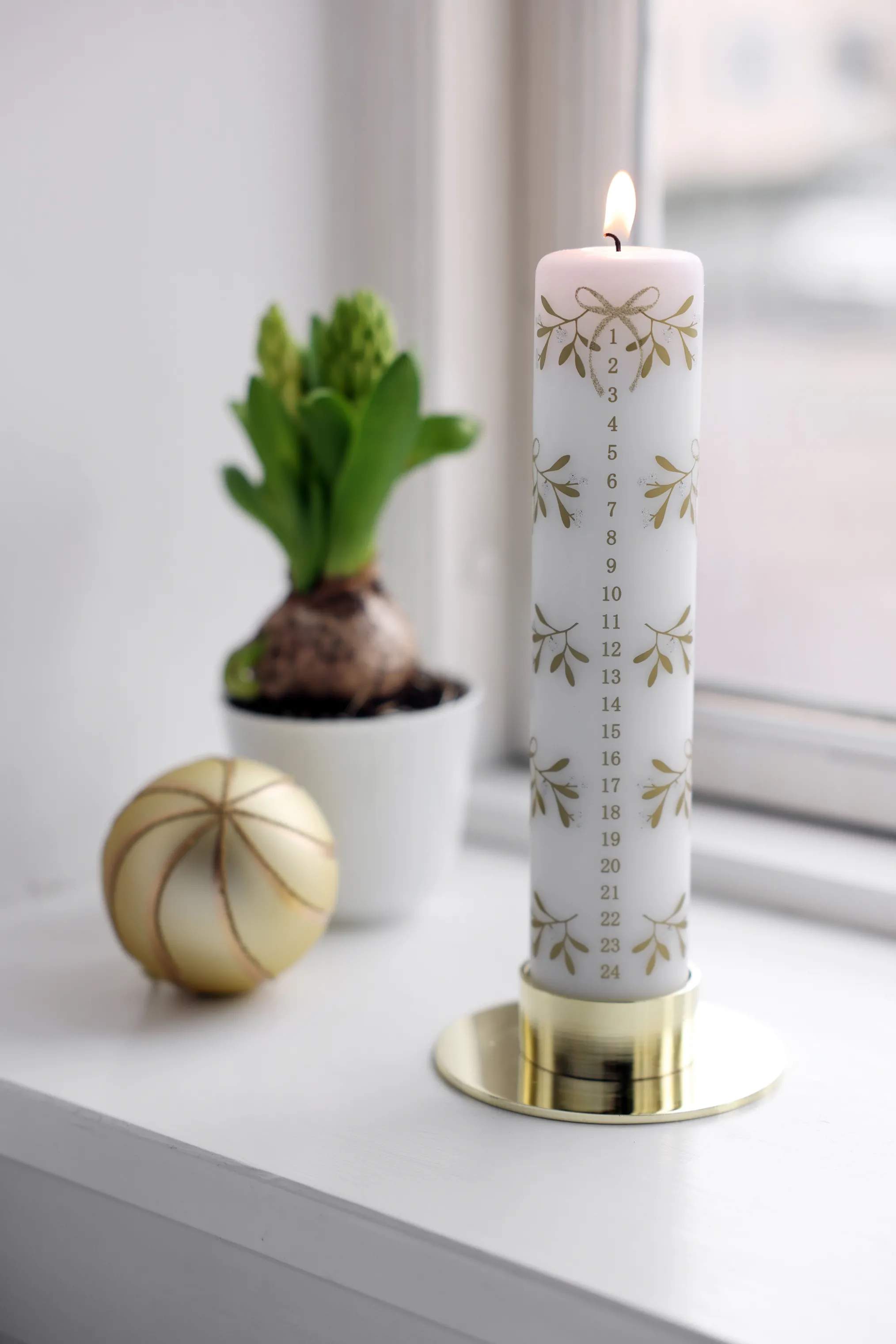 Casa Christmas Julekugler Julekugle i Guldfarvet mat/blank/glimmer, 2