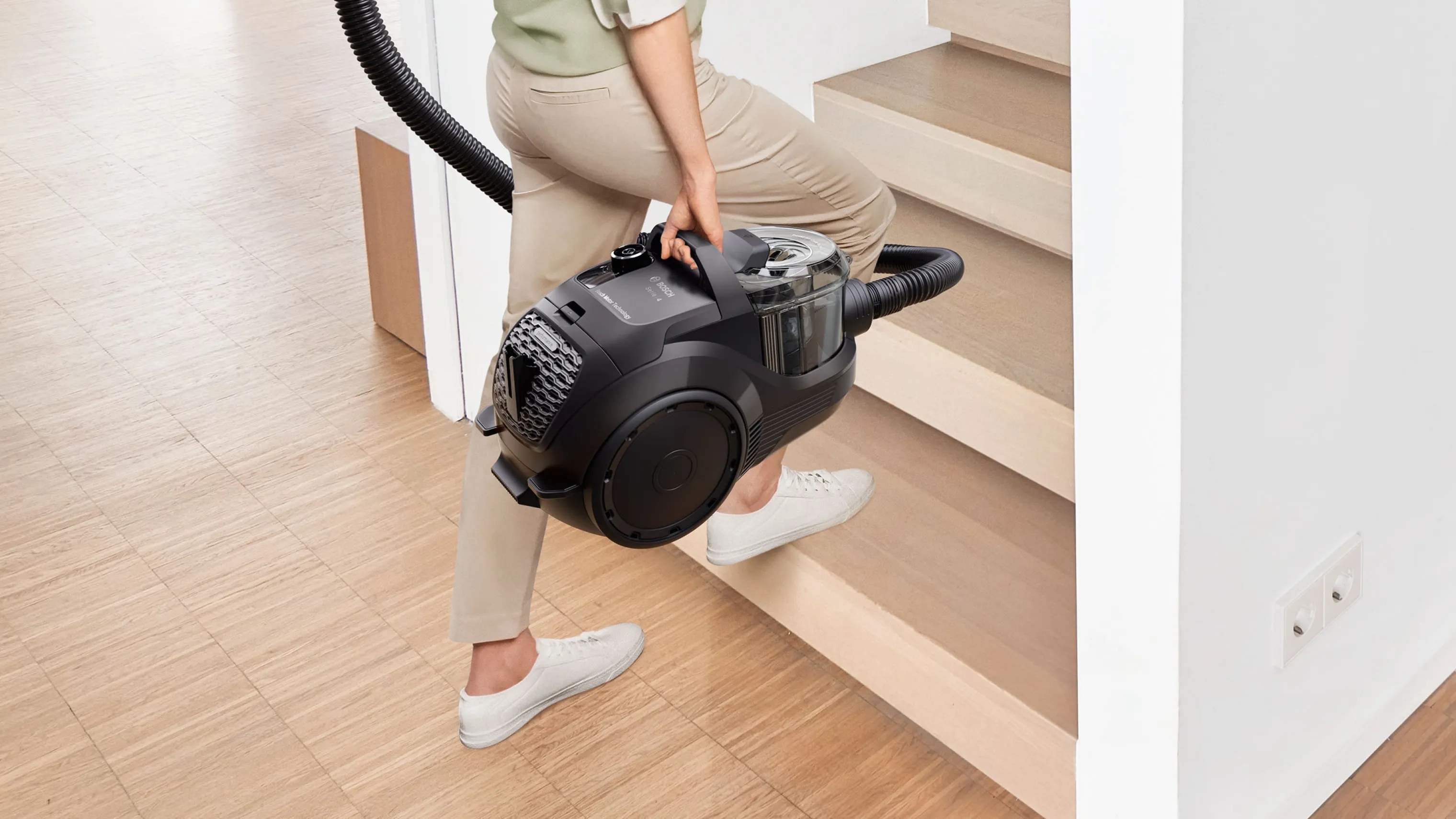 Bosch Støvsugere Poseløs støvsuger BGC21X300 Serie 4 i Sort, 6
