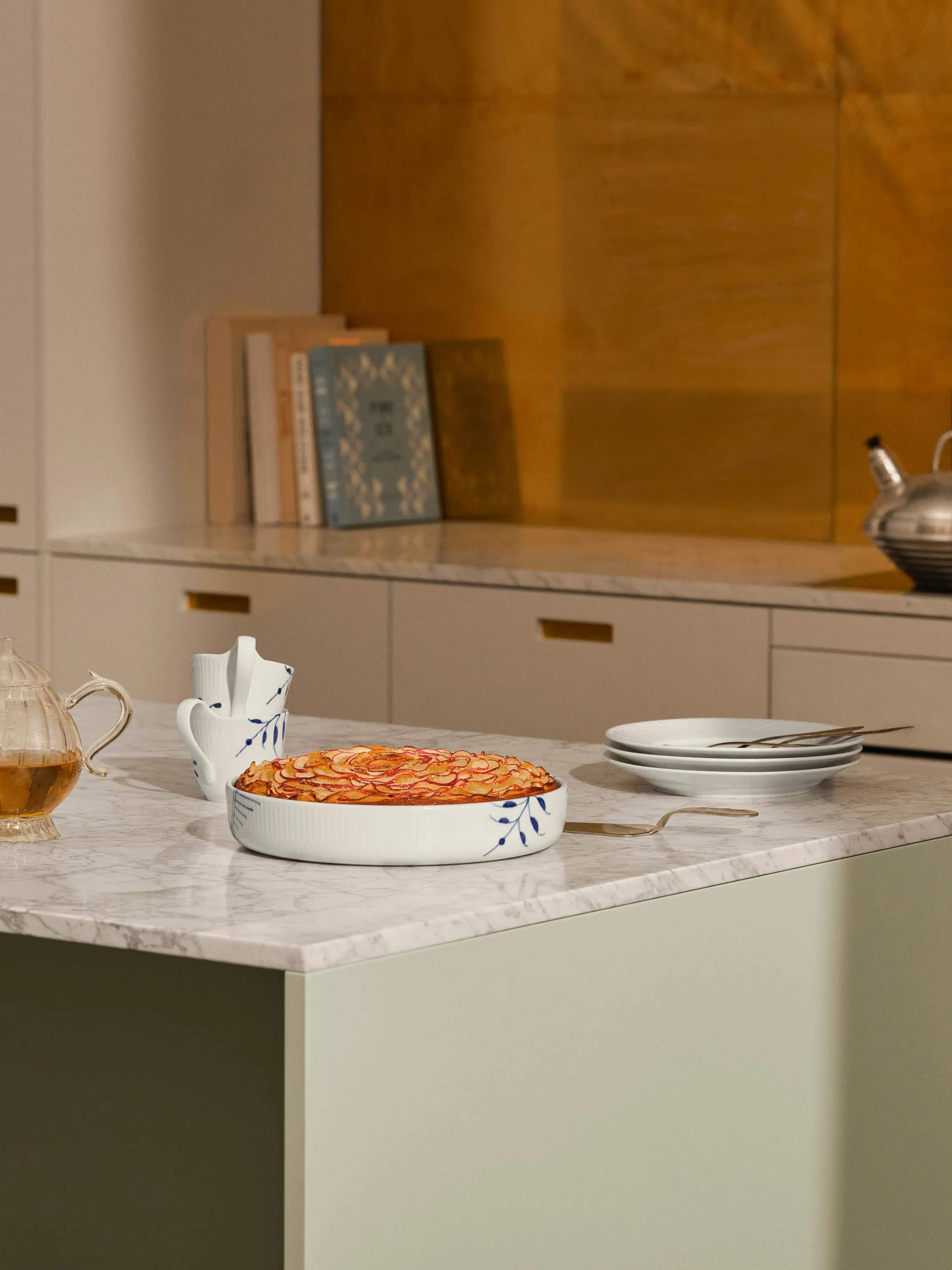 Royal Copenhagen Serveringsfade Blå Mega Riflet Fad i Koboltblå/hvid, 3