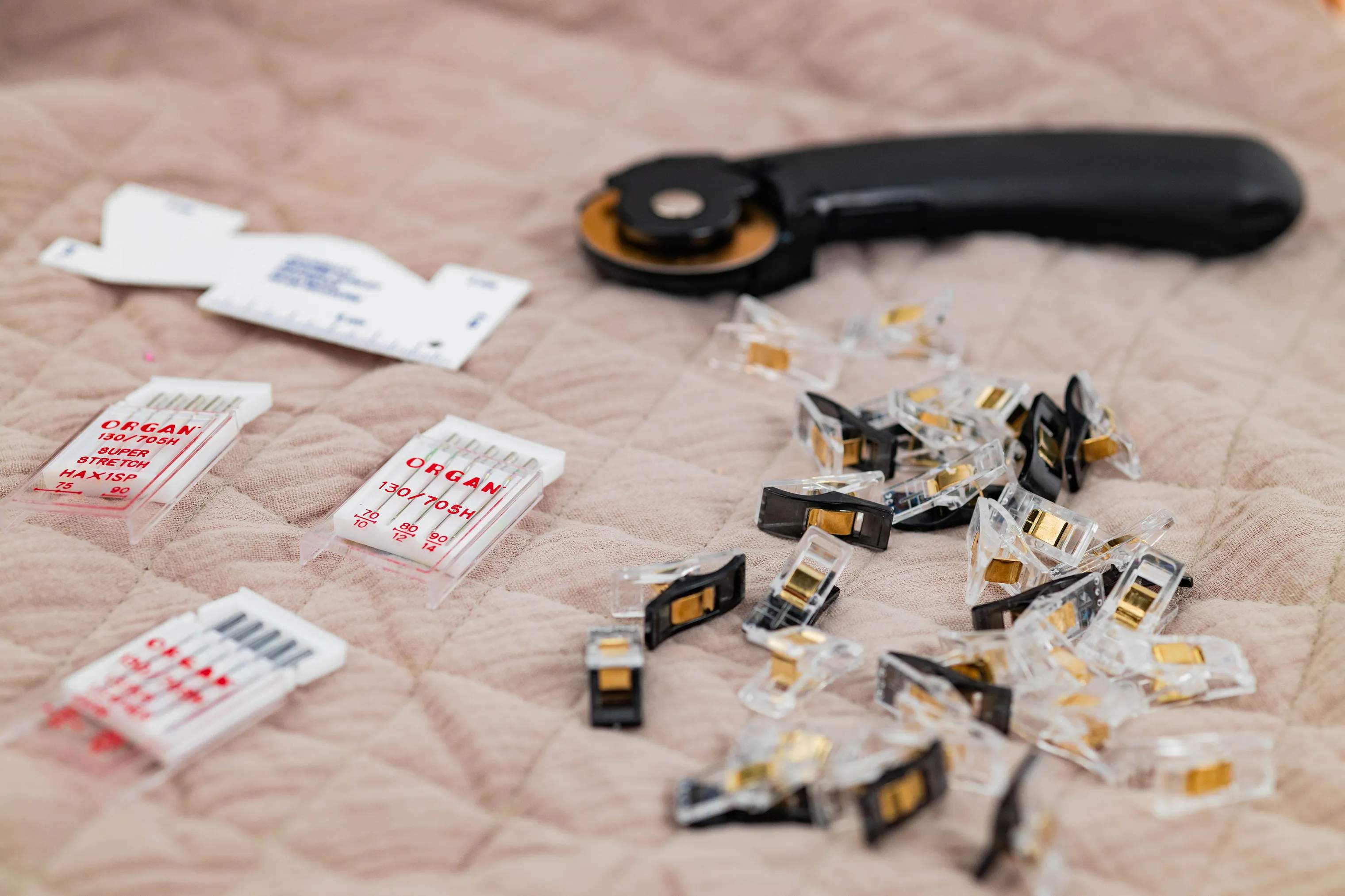 Kreativ4 Tilbehør til symaskiner Basic Sy-kit - 47 dele i Multifarvet, 2