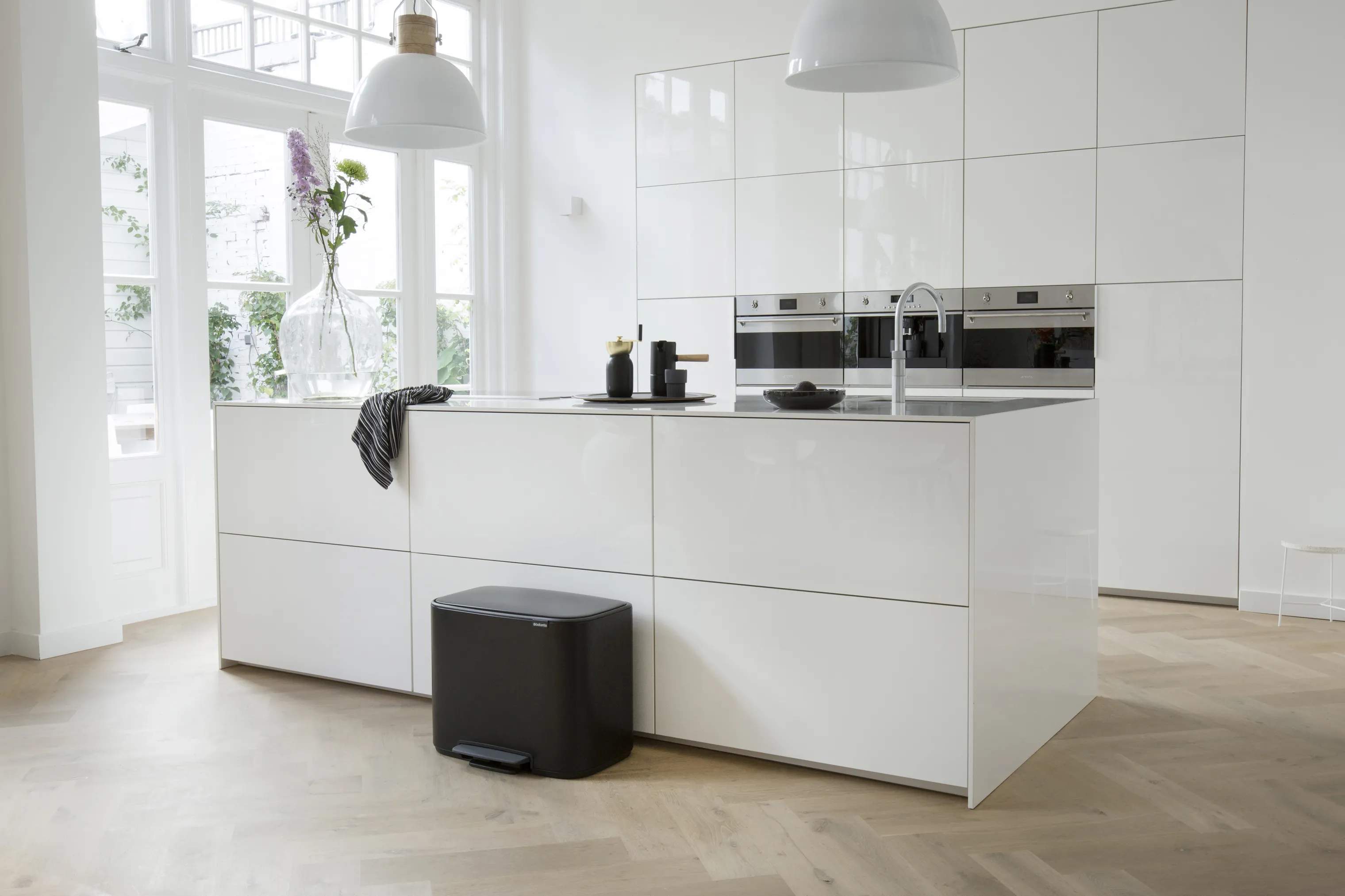 Brabantia Toiletspande BO Pedalspand i Mat sort, 33 L, 2