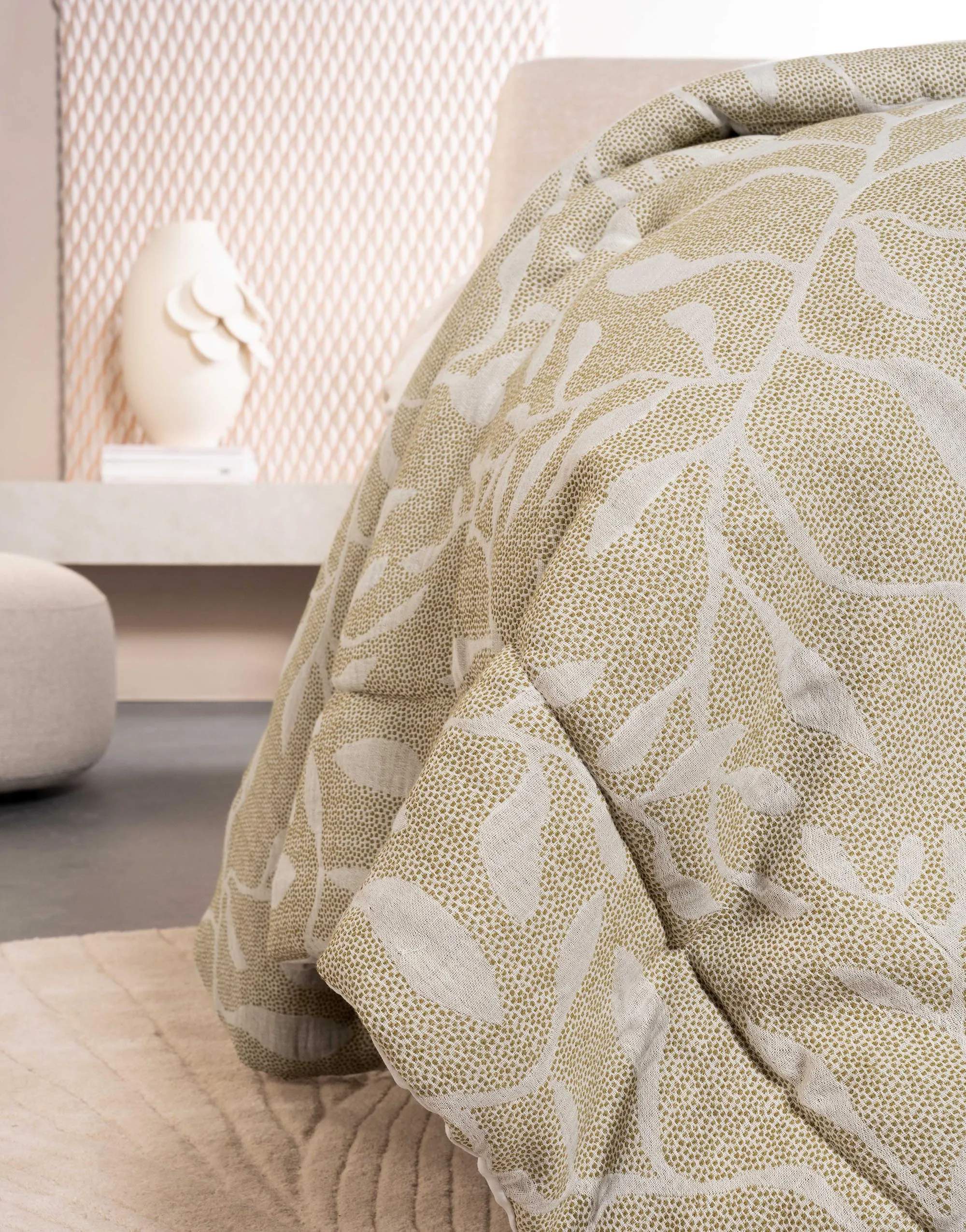 Essenza Sengetæpper Willow Sengetæppe i Stone gray, B270 x L265 cm, 2