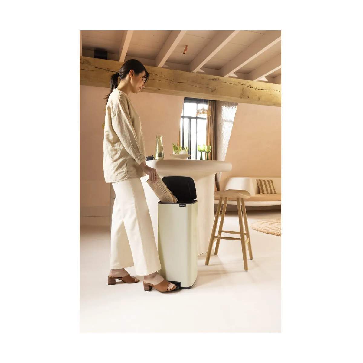 Brabantia Pedalspande Bo Pedalspand i Soft beige, 30 L, 4