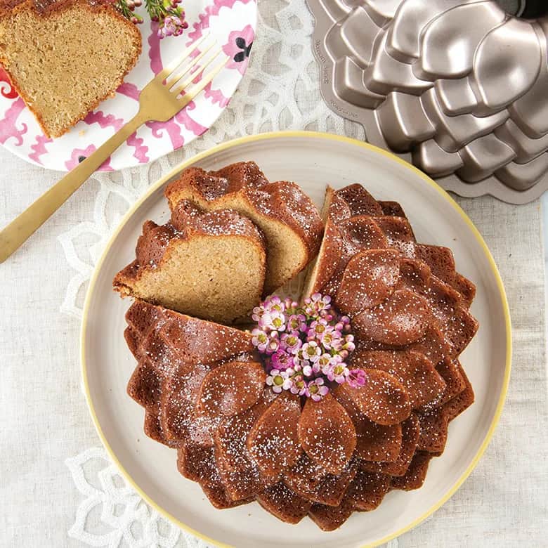 Nordic Ware Øvrige bageforme Blossom Bundt Kageform i Kobberfarvet, 3